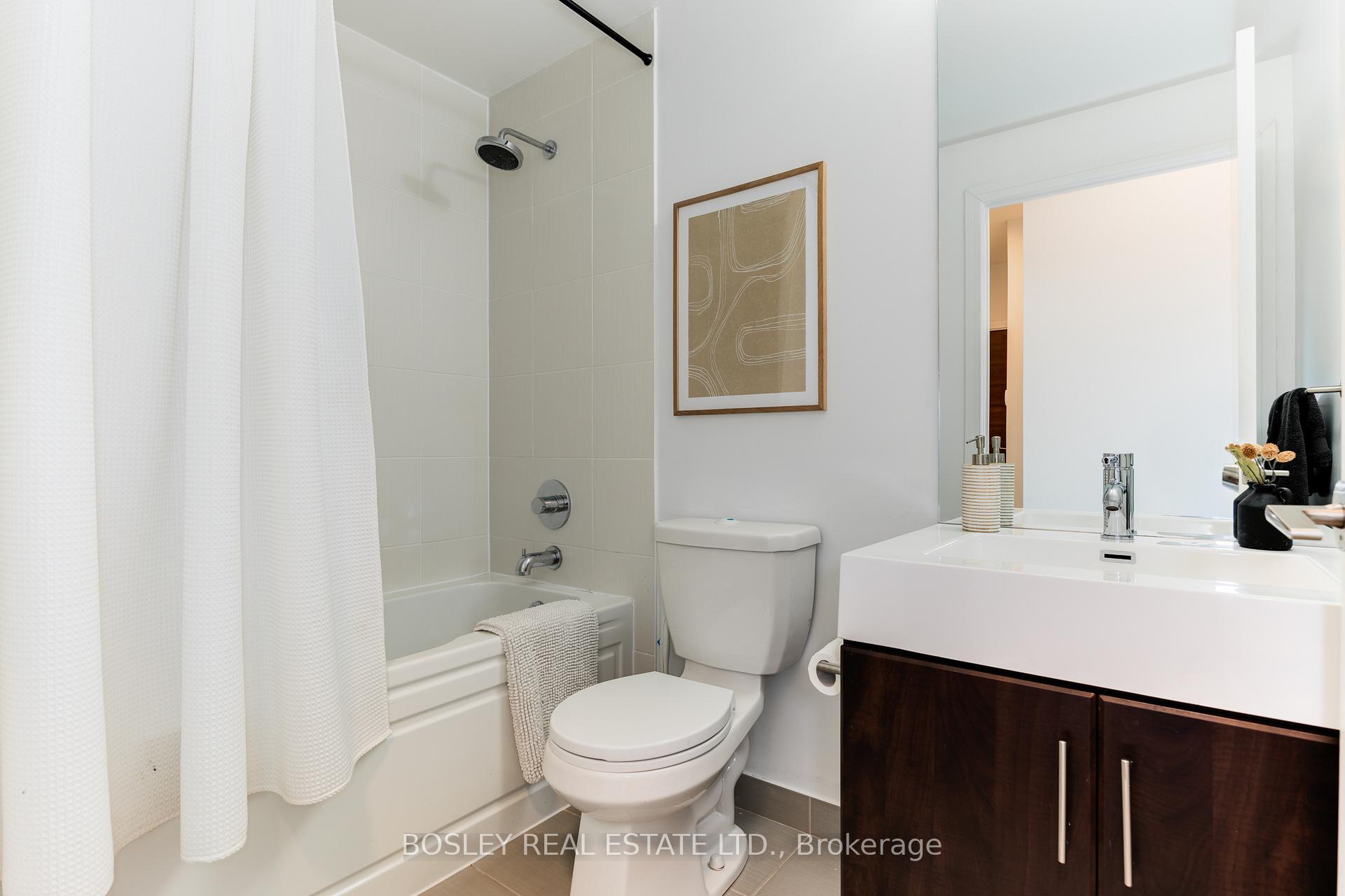 Photo 23 of Unit 418, 35 Brian Peck Crescent, Toronto, Leaside — HOMEH