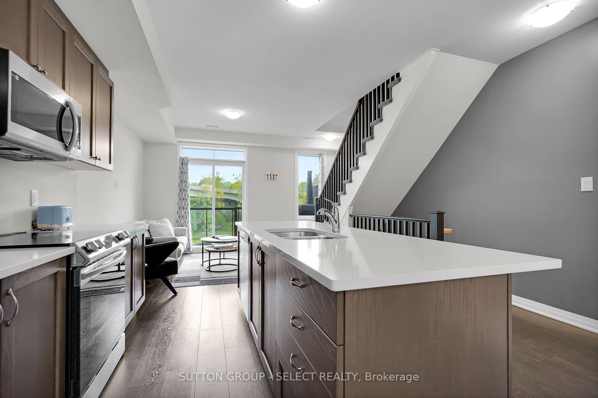 Photo 13 of Unit 7, 2 Willow St N Street, Brant, Paris — HOMEH