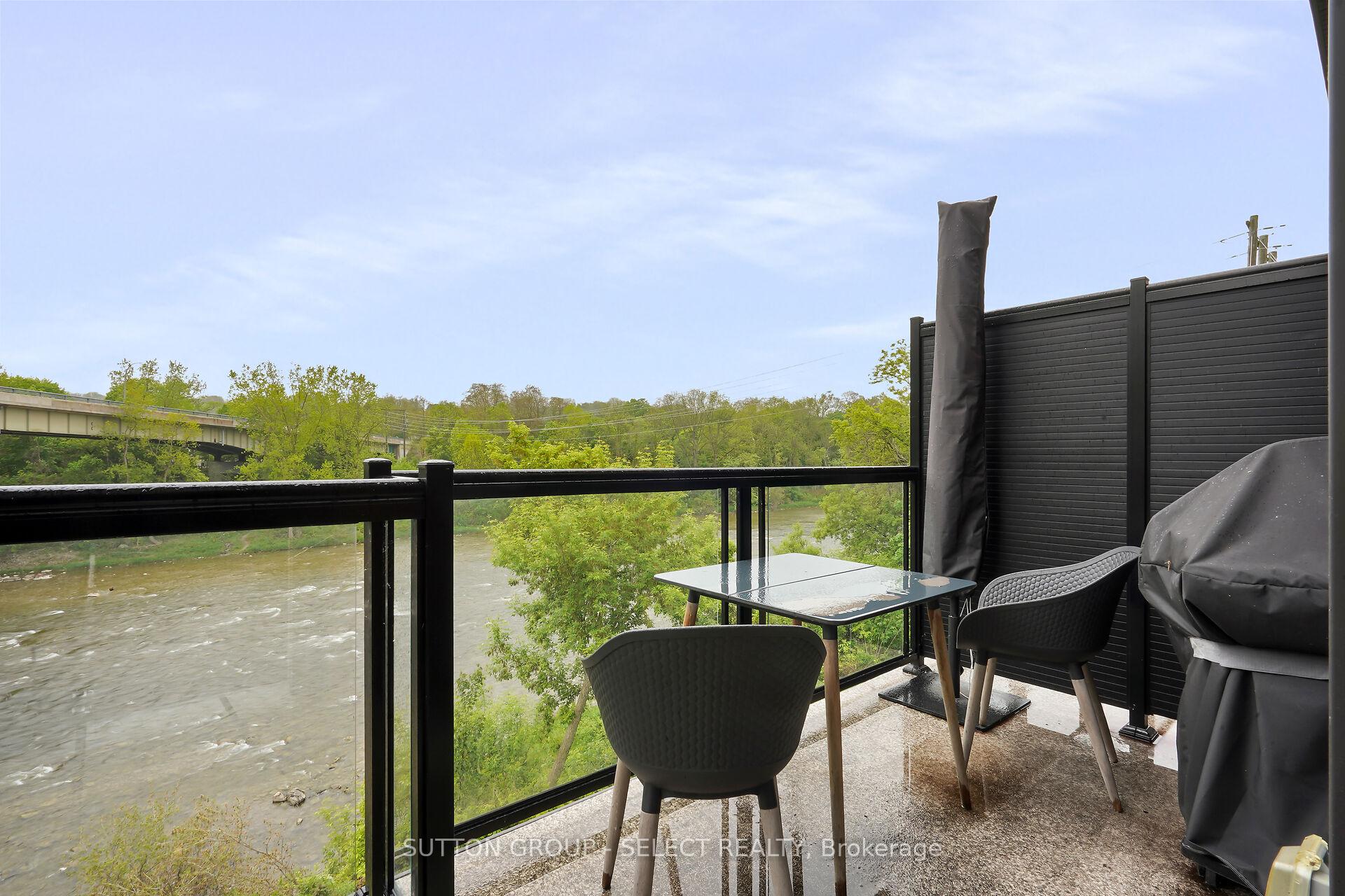 Photo 14 of Unit 7, 2 Willow St N Street, Brant, Paris — HOMEH