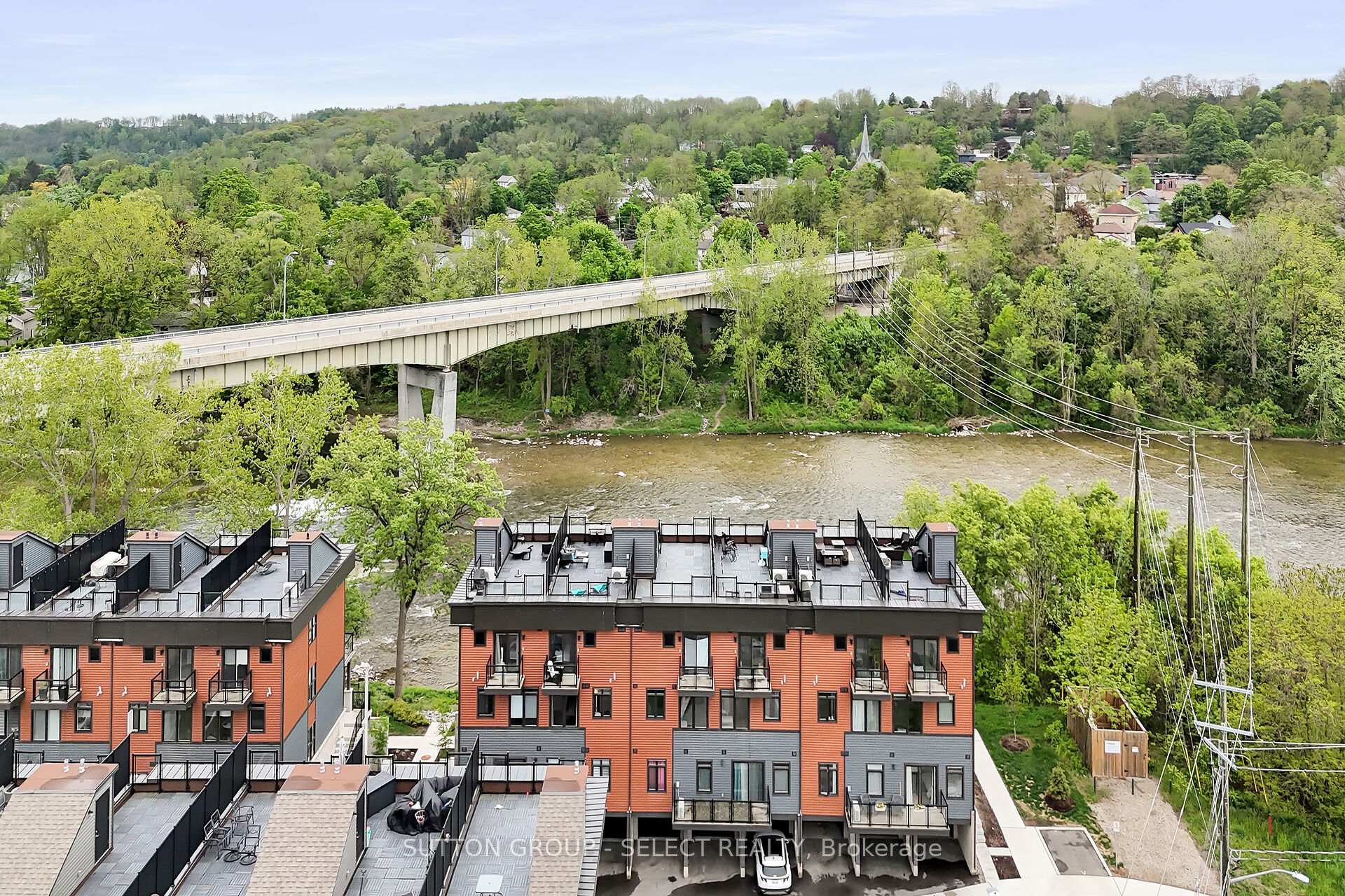 Photo 33 of Unit 7, 2 Willow St N Street, Brant, Paris — HOMEH