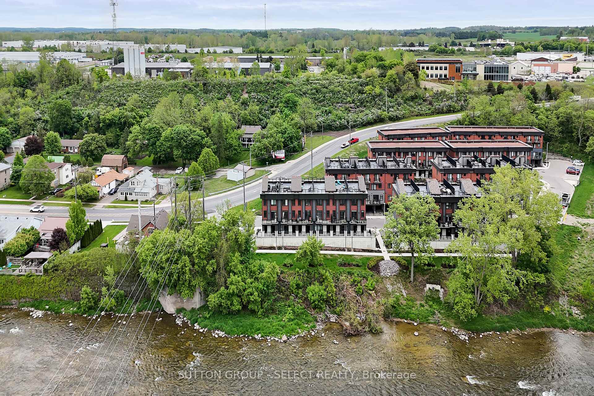 Photo 36 of Unit 7, 2 Willow St N Street, Brant, Paris — HOMEH