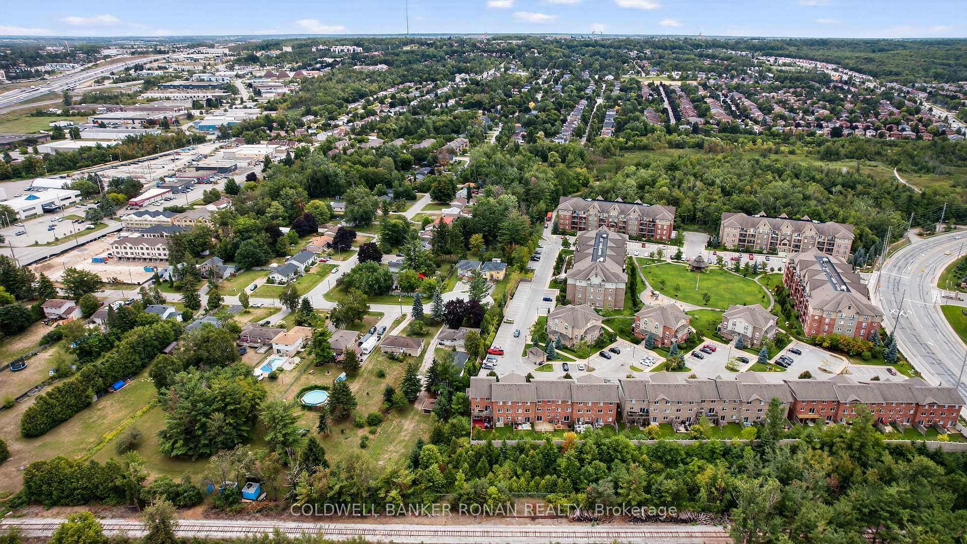 Photo 26 of Unit 8, 49 Ferndale Drive S, Barrie, Ardagh — HOMEH