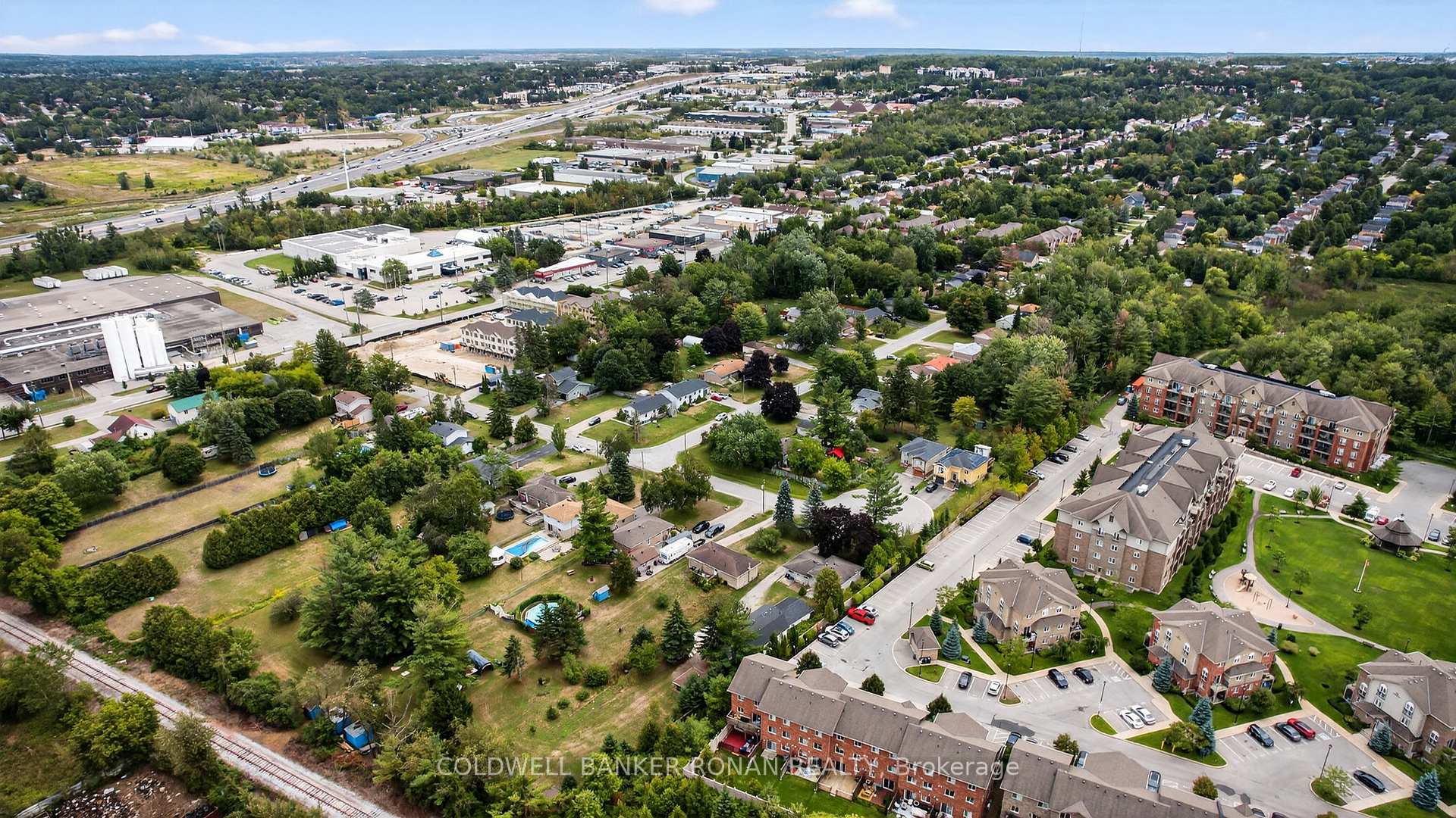 Photo 39 of Unit 8, 49 Ferndale Drive S, Barrie, Ardagh — HOMEH