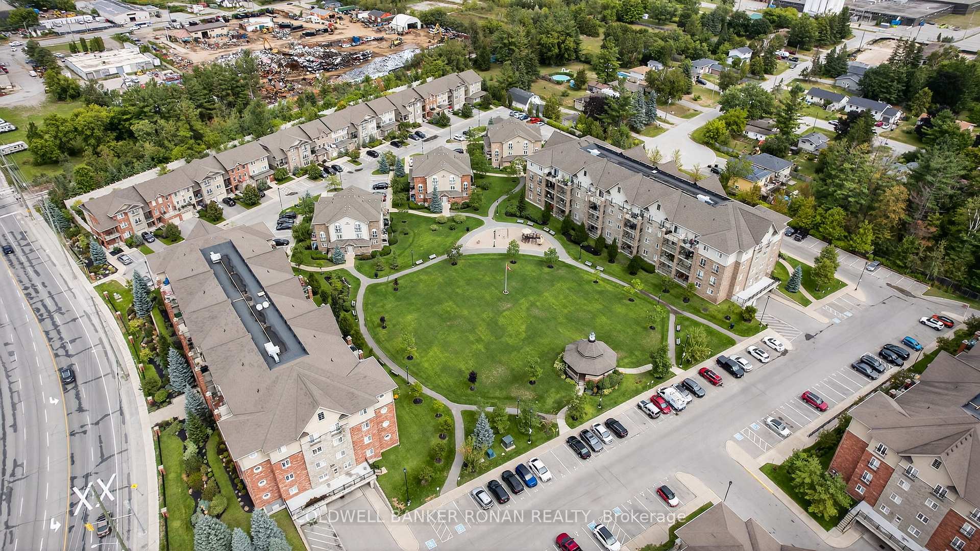 Photo 31 of Unit 8, 49 Ferndale Drive S, Barrie, Ardagh — HOMEH