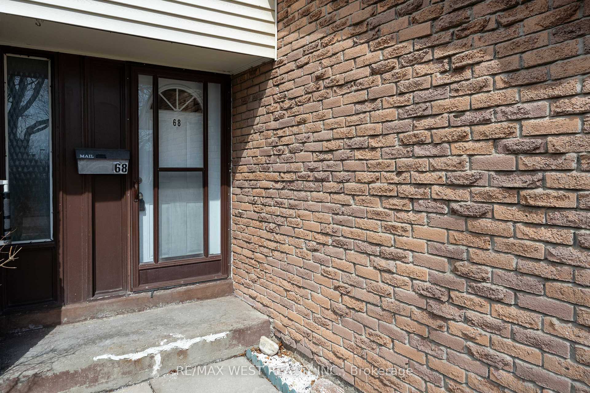 Photo 8 of Unit 68, 222 Pearson Street, Oshawa, O'Neill — HOMEH