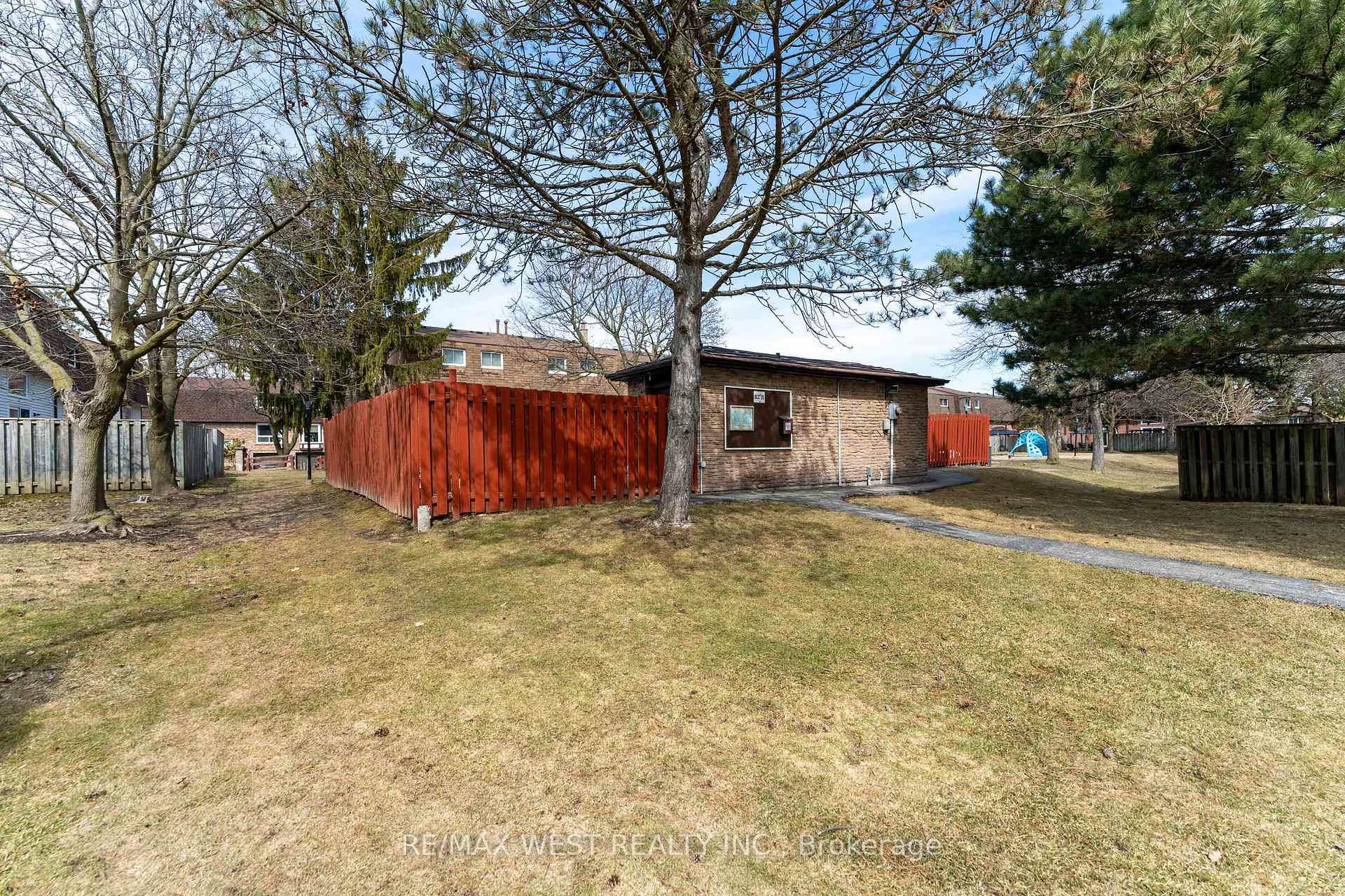 Photo 41 of Unit 68, 222 Pearson Street, Oshawa, O'Neill — HOMEH