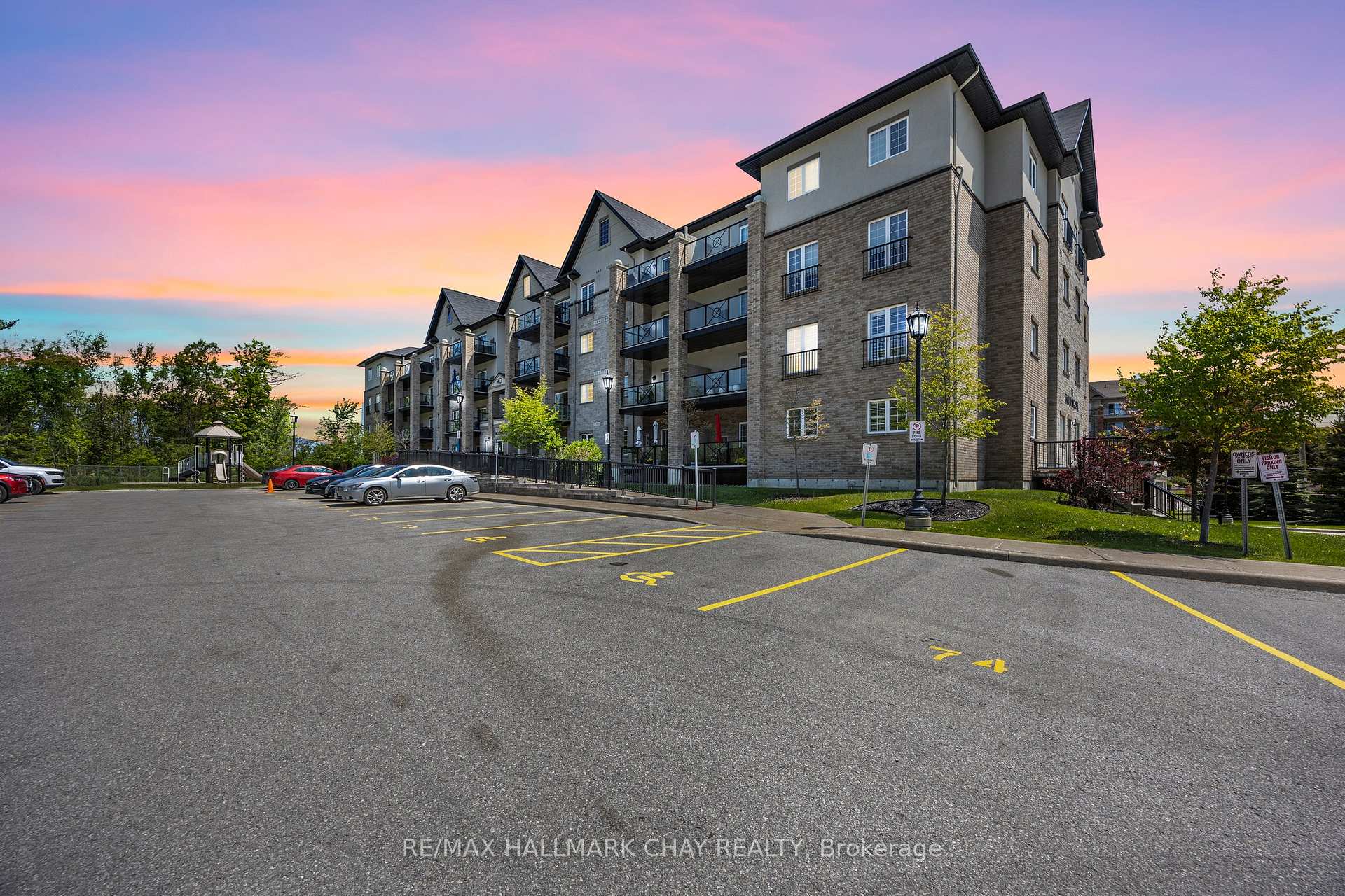 Front of Unit 407, 40 Ferndale Drive S