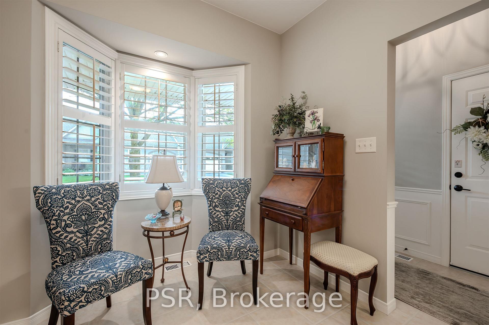 Photo 25 of Unit 49, 212 Stonehenge Drive, Hamilton, Meadowlands — HOMEH