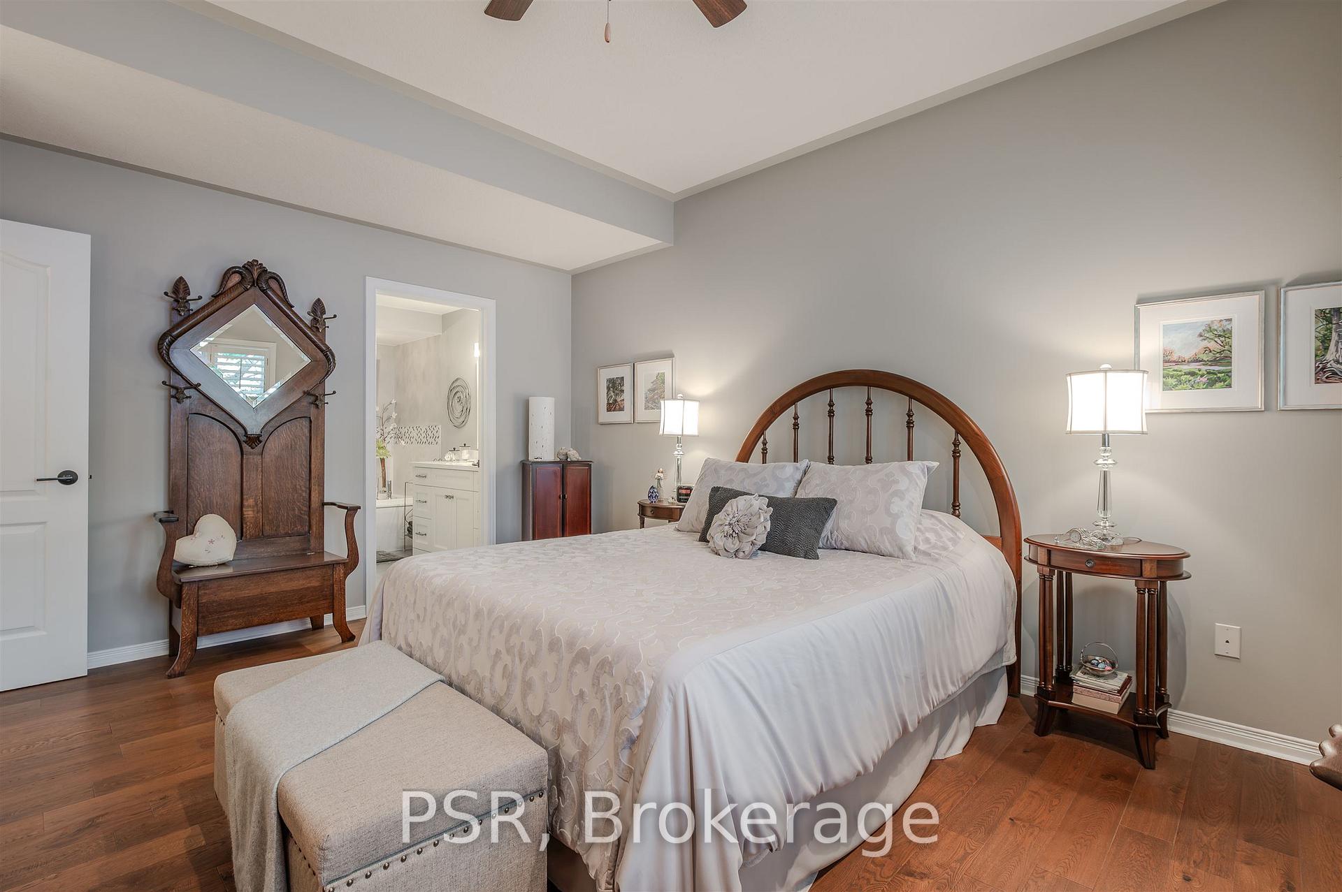 Photo 19 of Unit 49, 212 Stonehenge Drive, Hamilton, Meadowlands — HOMEH
