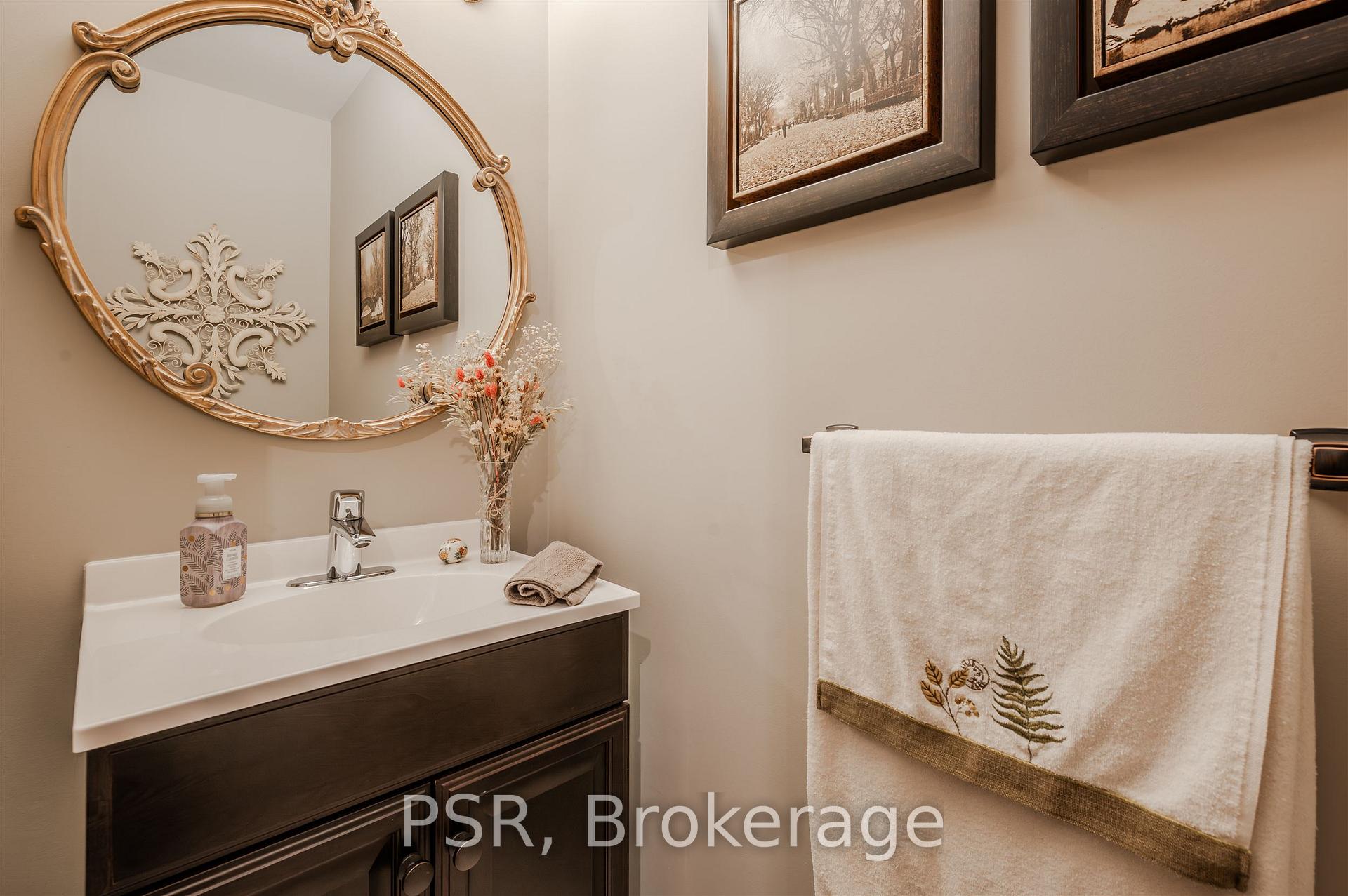Photo 21 of Unit 49, 212 Stonehenge Drive, Hamilton, Meadowlands — HOMEH