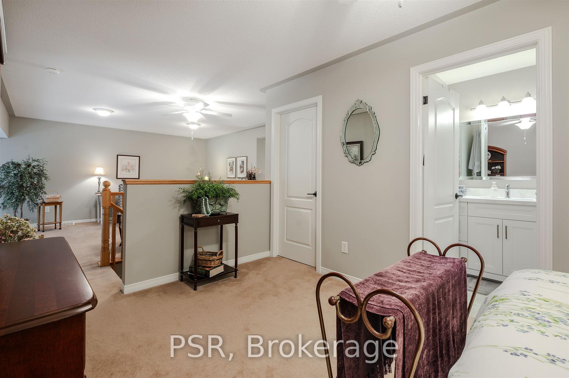 Photo 27 of Unit 49, 212 Stonehenge Drive, Hamilton, Meadowlands — HOMEH