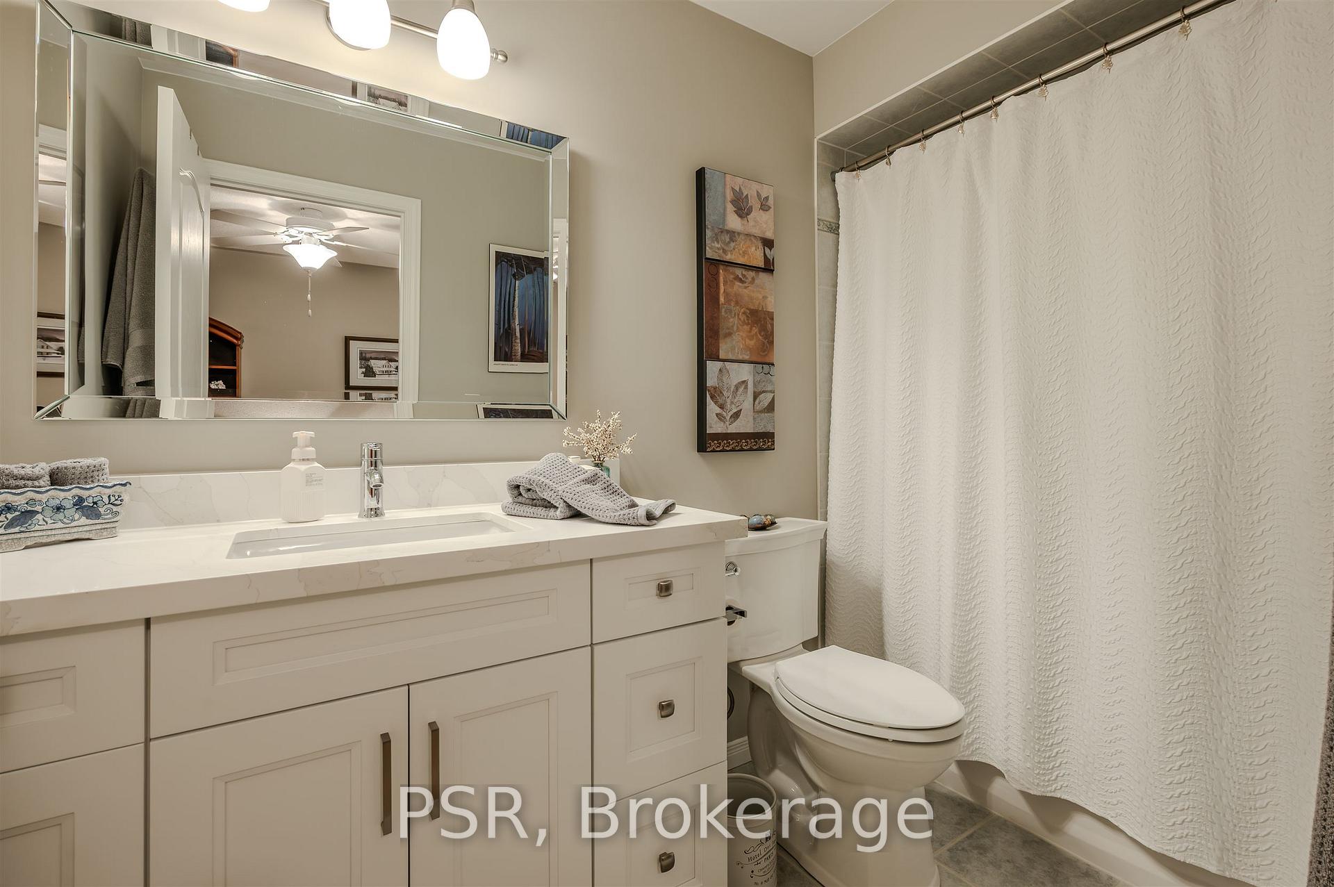 Photo 26 of Unit 49, 212 Stonehenge Drive, Hamilton, Meadowlands — HOMEH