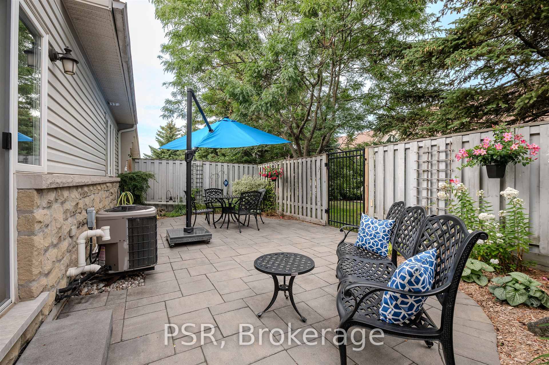 Photo 36 of Unit 49, 212 Stonehenge Drive, Hamilton, Meadowlands — HOMEH