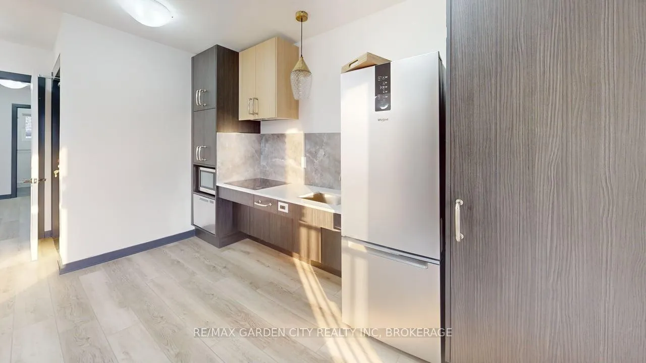 Photo 4 of 23 Warren Avenue, Hamilton, Balfour — HOMEH