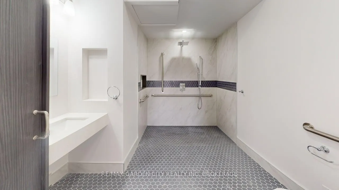 Photo 20 of 23 Warren Avenue, Hamilton, Balfour — HOMEH