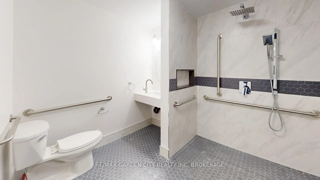 Photo 23 of 23 Warren Avenue, Hamilton, Balfour — HOMEH