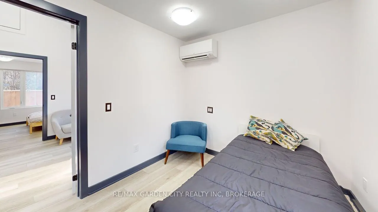 Photo 38 of 23 Warren Avenue, Hamilton, Balfour — HOMEH