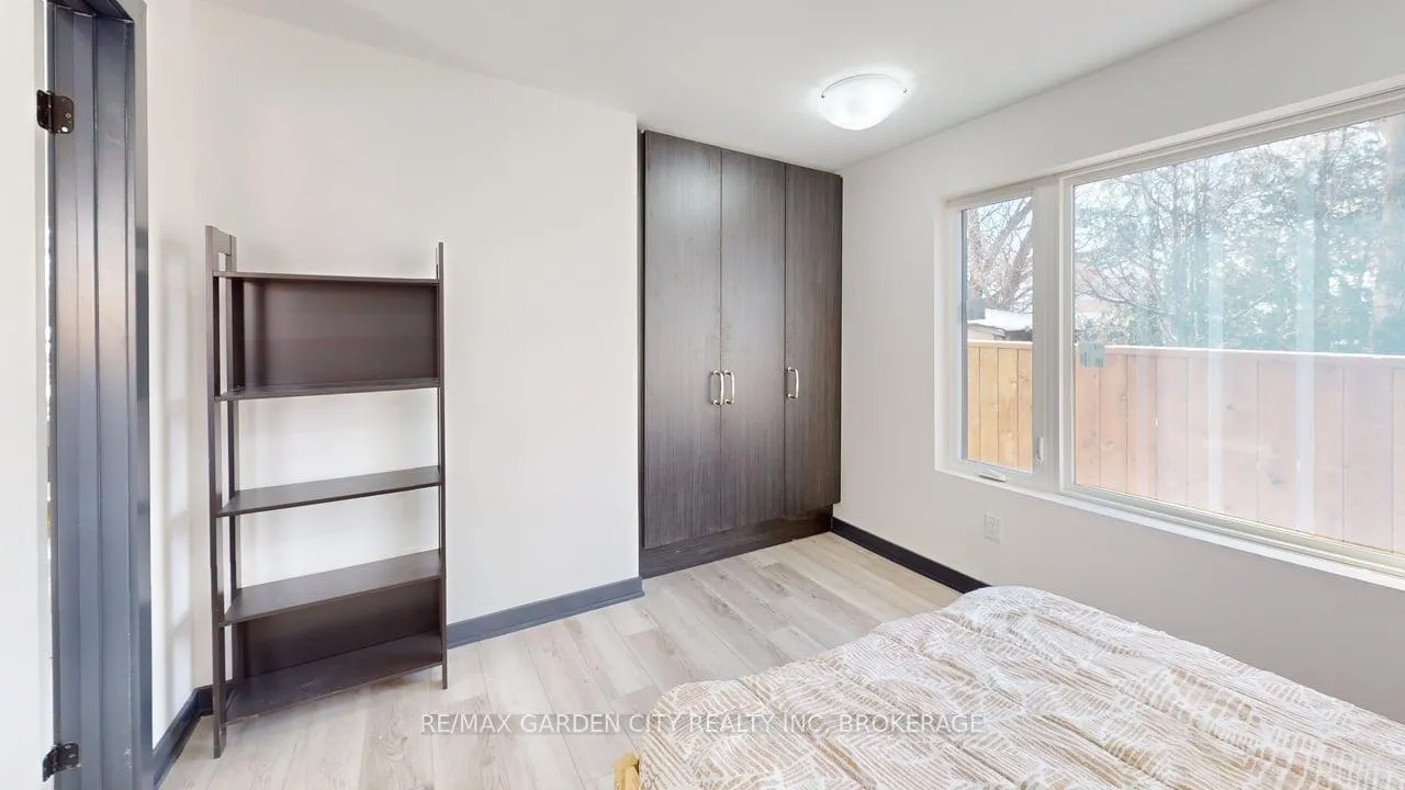 Photo 39 of 23 Warren Avenue, Hamilton, Balfour — HOMEH