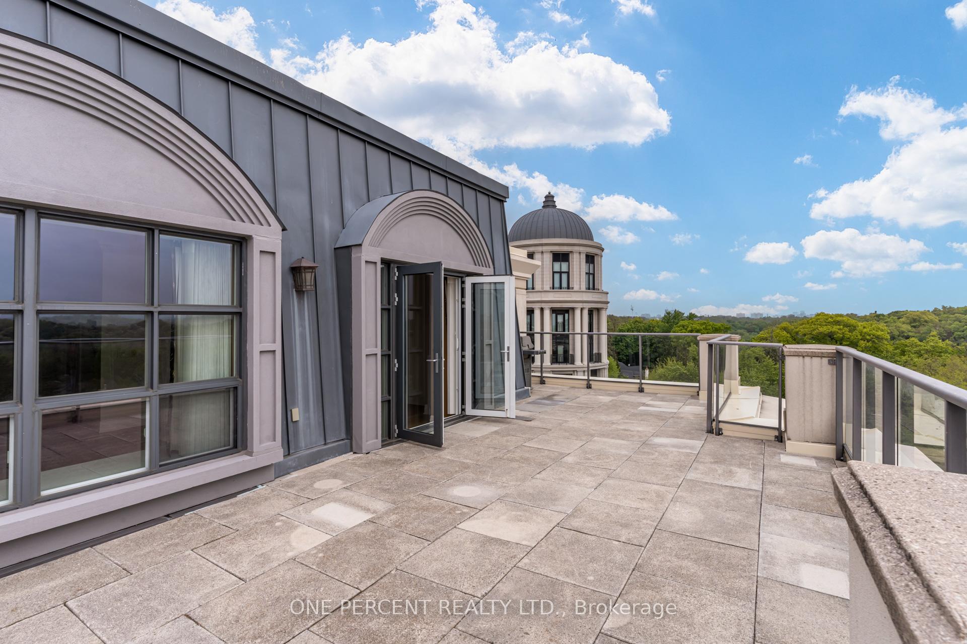 Photo 8 of Unit PH1, 2855 Bloor Street W, Etobicoke, Stonegate-Queensway — HOMEH