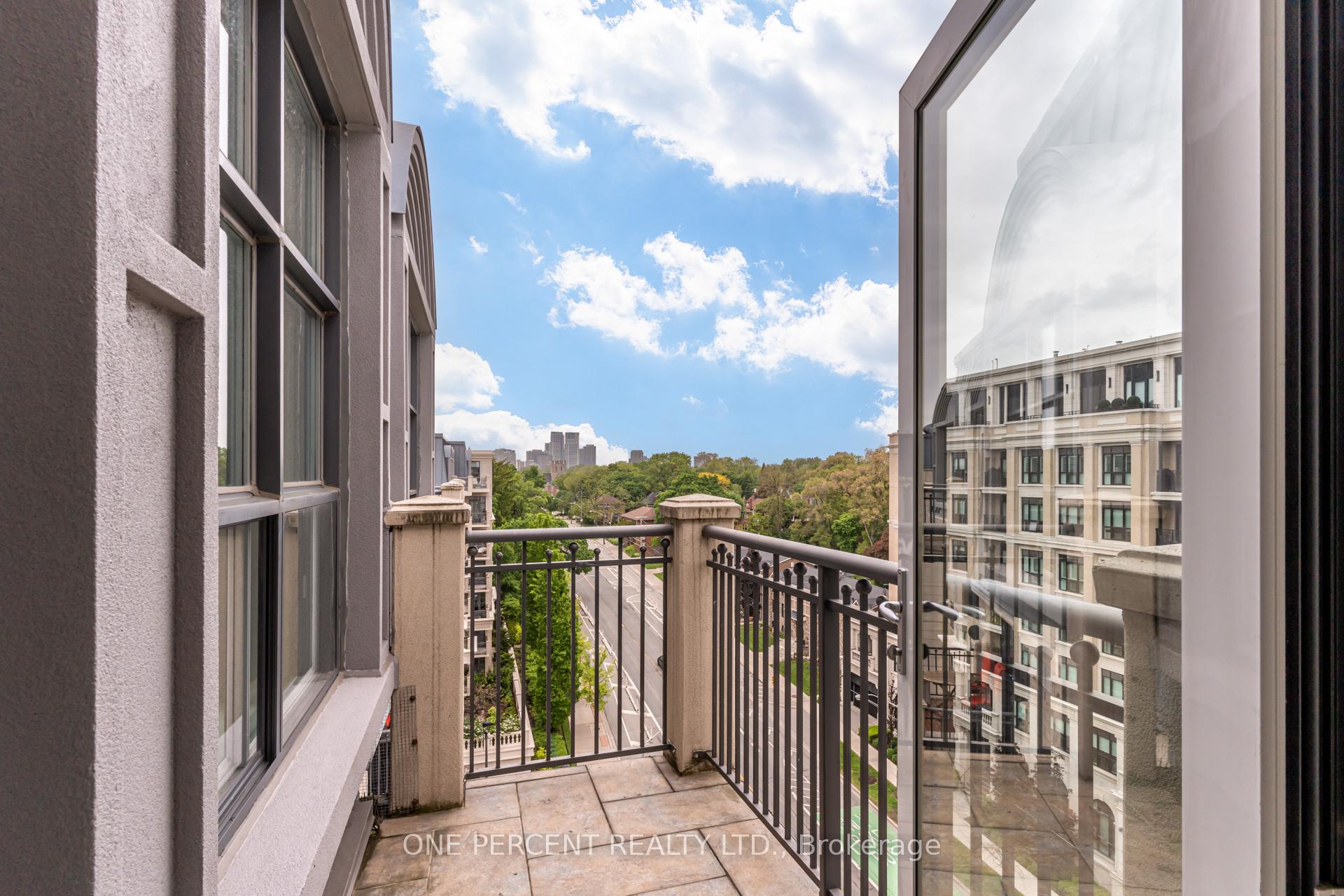 Photo 14 of Unit PH1, 2855 Bloor Street W, Etobicoke, Stonegate-Queensway — HOMEH