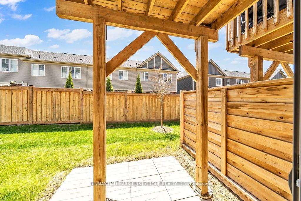 Photo 22 of Unit 72, 137 Danzatore Path, Oshawa, Windfields — HOMEH