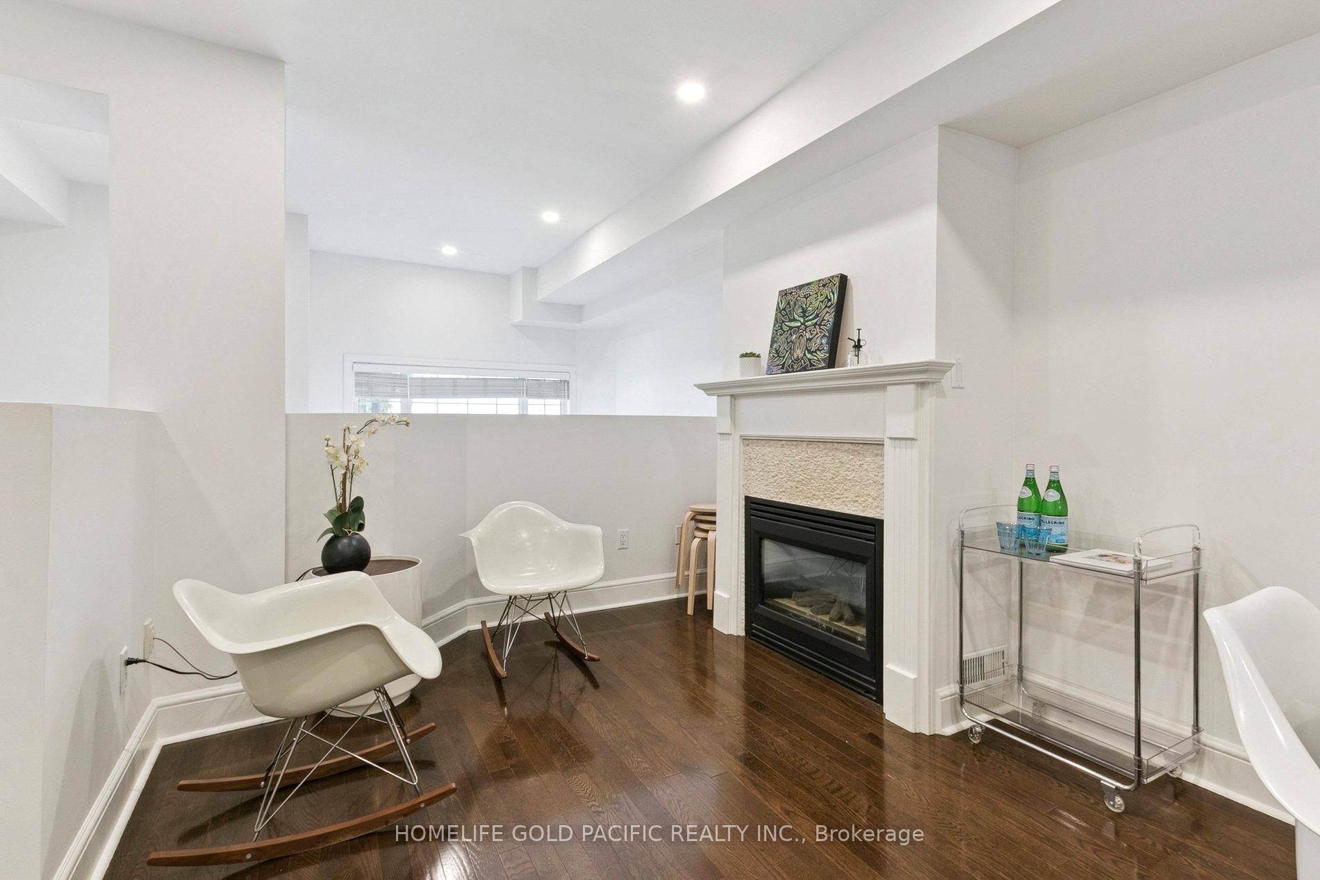 Photo 10 of Unit TH 1, 151 Merton Street, Toronto, Mount Pleasant West — HOMEH
