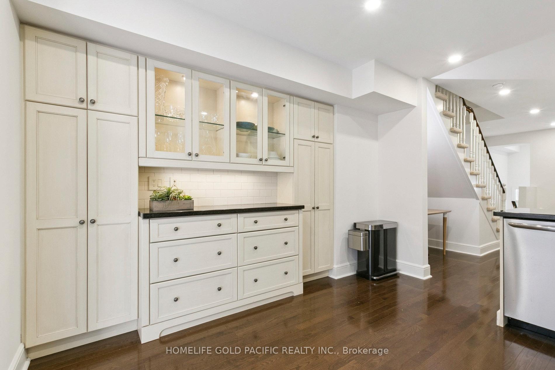 Photo 13 of Unit TH 1, 151 Merton Street, Toronto, Mount Pleasant West — HOMEH
