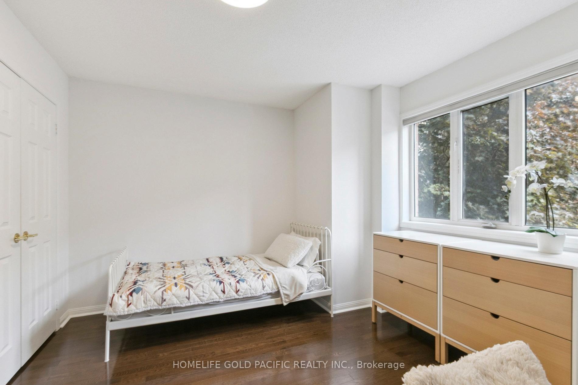 Photo 7 of Unit TH 1, 151 Merton Street, Toronto, Mount Pleasant West — HOMEH
