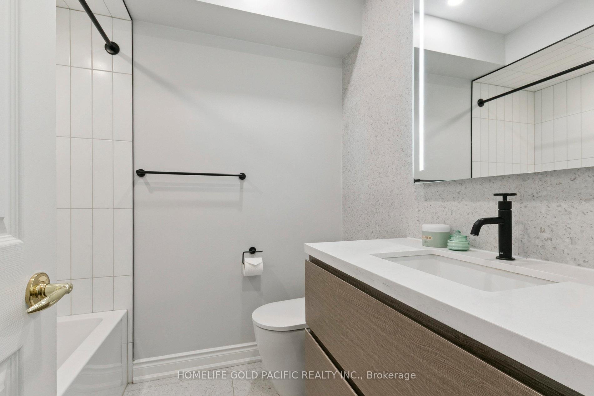 Photo 14 of Unit TH 1, 151 Merton Street, Toronto, Mount Pleasant West — HOMEH