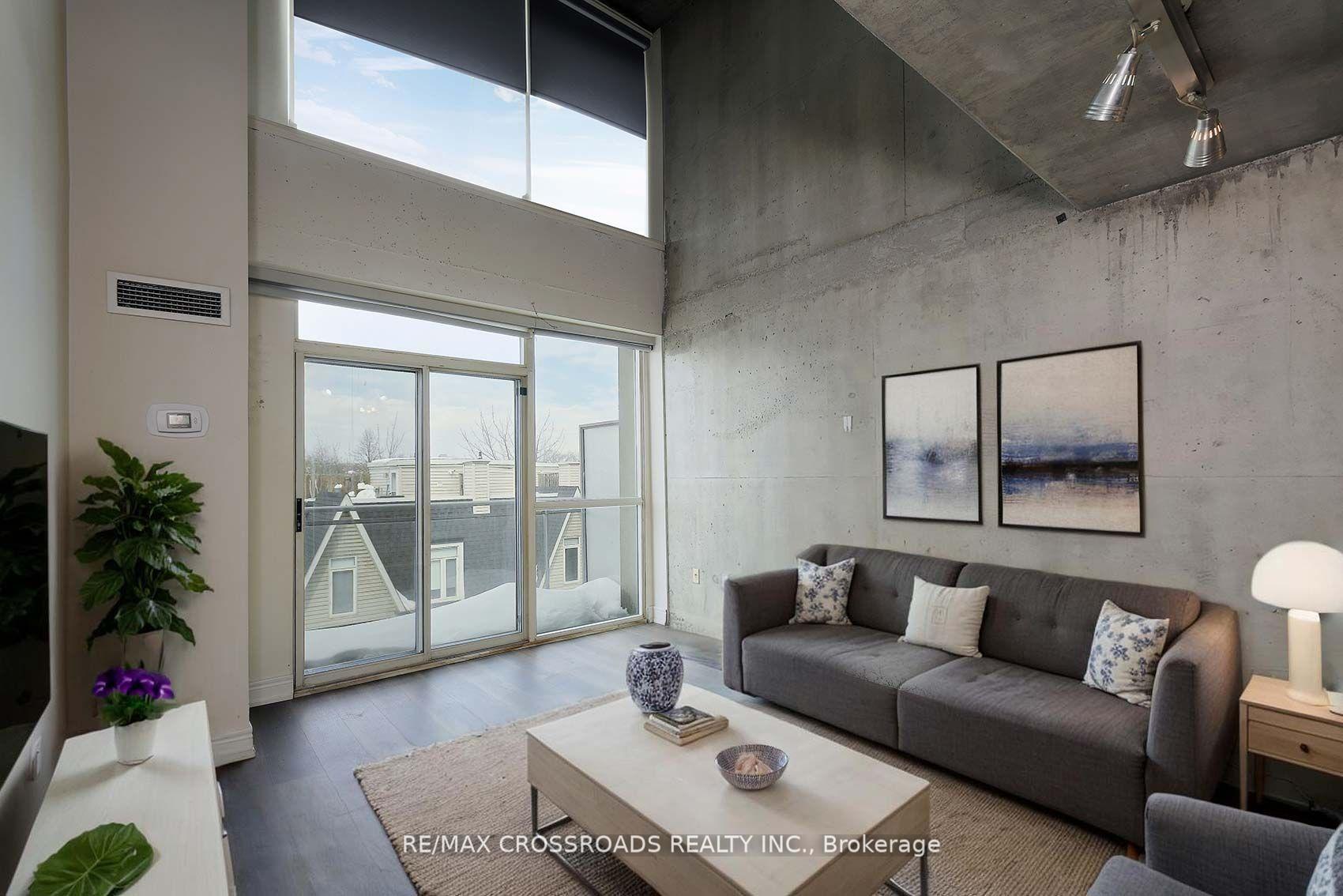 Photo 3 of Unit 526, 954 King Street W, Toronto, Niagara — HOMEH