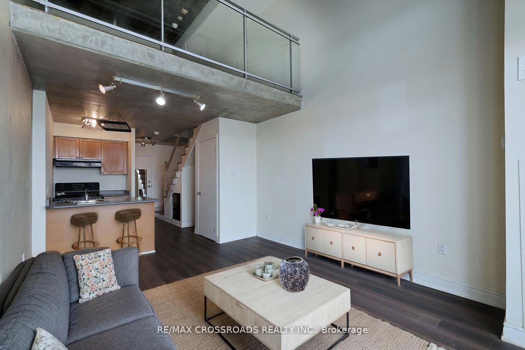 Photo 10 of Unit 526, 954 King Street W, Toronto, Niagara — HOMEH