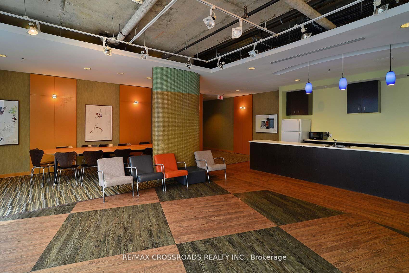 Photo 14 of Unit 526, 954 King Street W, Toronto, Niagara — HOMEH