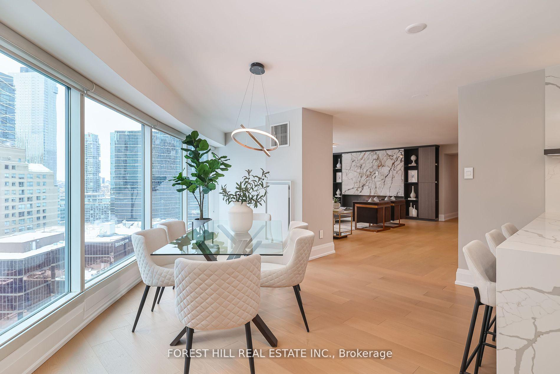 Photo 5 of Unit LPH 2702, 33 University Avenue, Toronto, Waterfront Communities — HOMEH