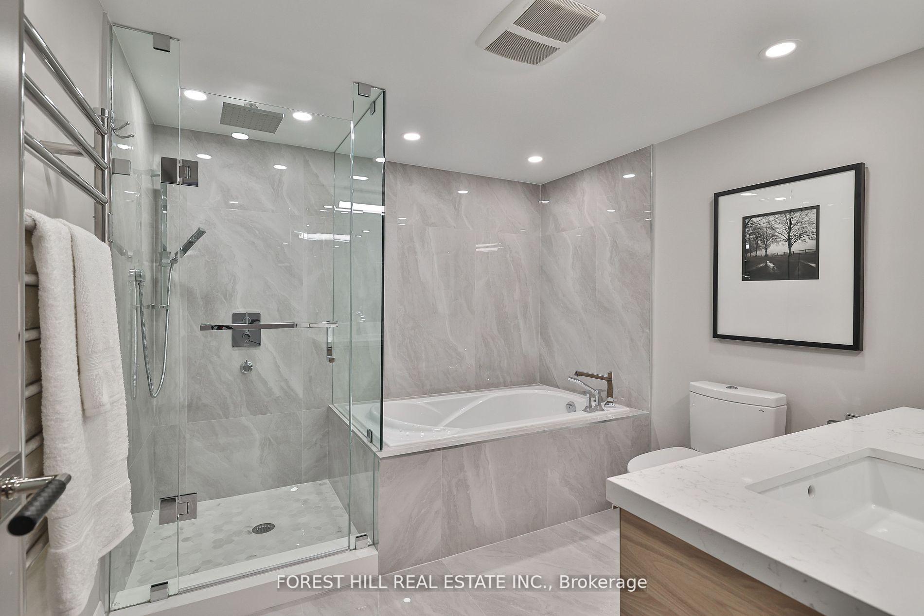 Photo 16 of Unit LPH 2702, 33 University Avenue, Toronto, Waterfront Communities — HOMEH