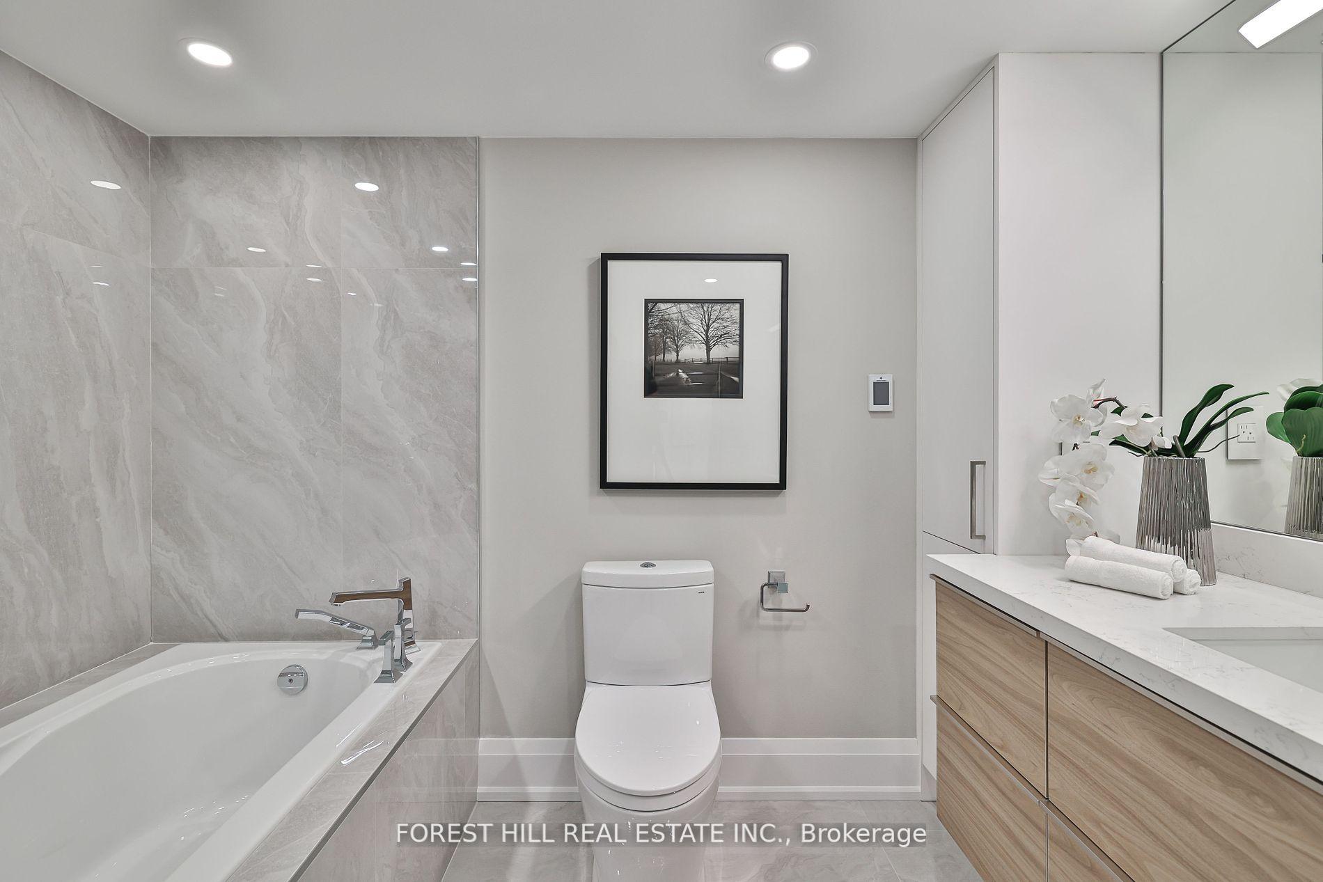 Photo 20 of Unit LPH 2702, 33 University Avenue, Toronto, Waterfront Communities — HOMEH