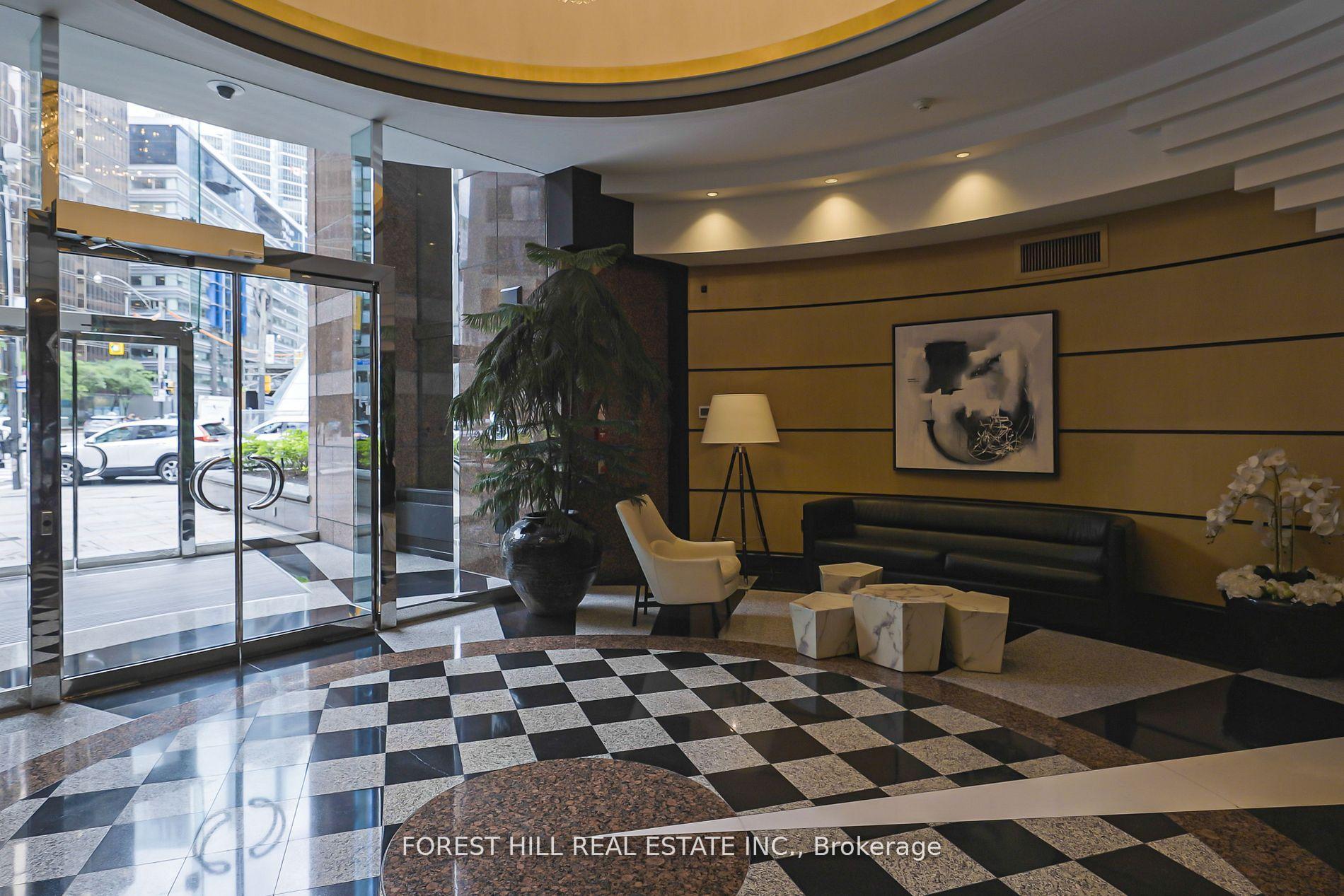 Photo 25 of Unit LPH 2702, 33 University Avenue, Toronto, Waterfront Communities — HOMEH
