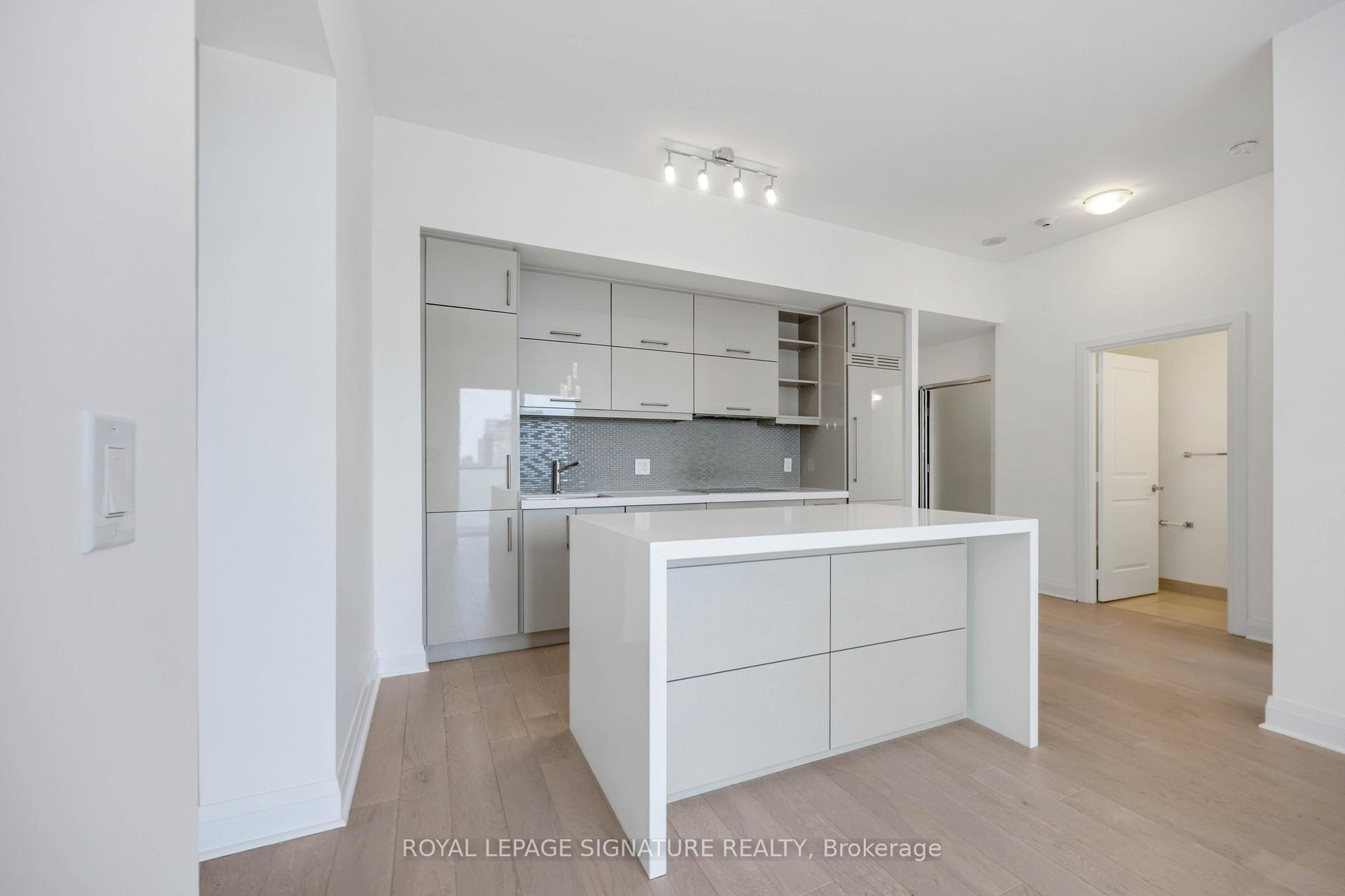 Photo 8 of Unit 4309, 65 St Mary Street, Toronto, Bay Street Corridor — HOMEH