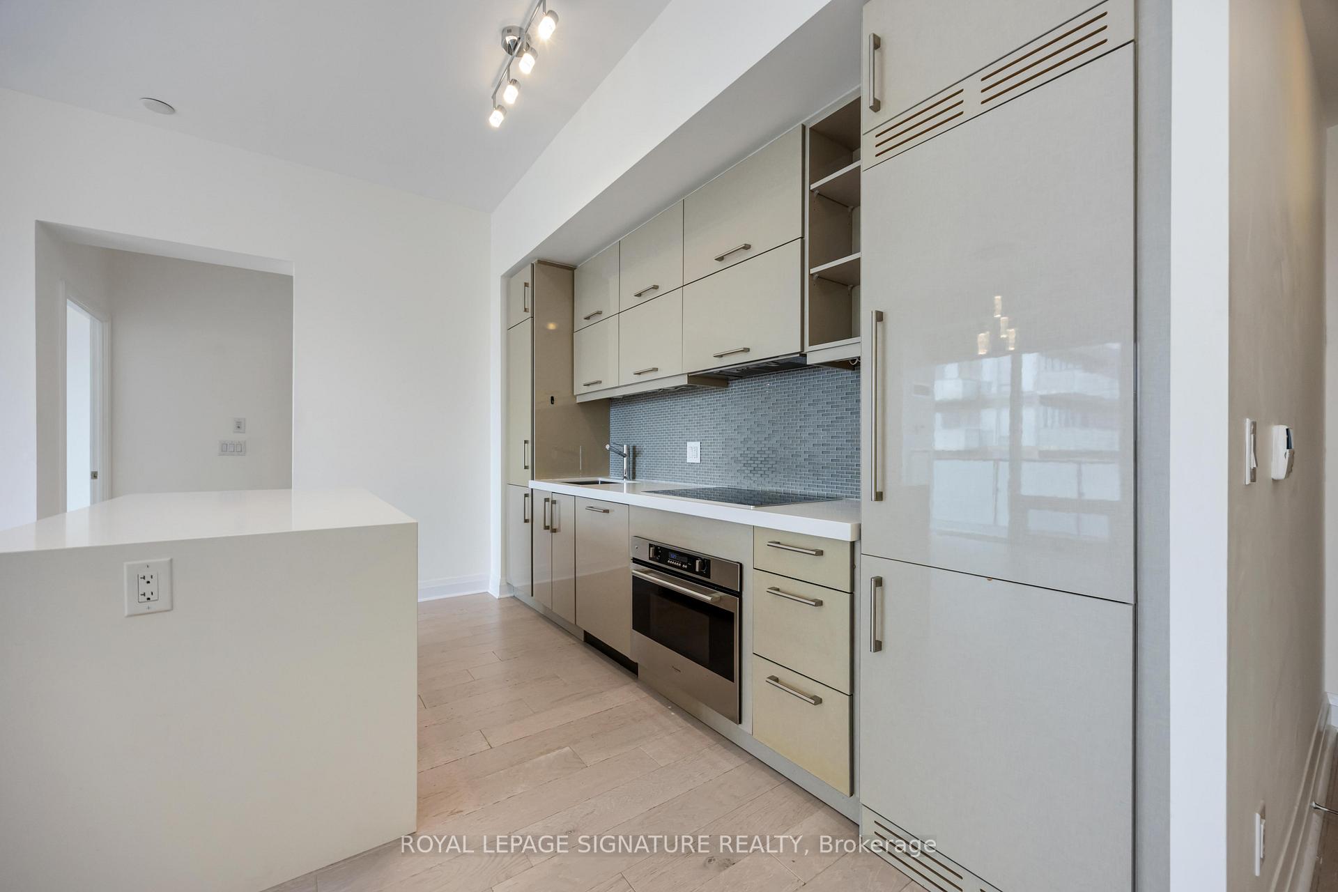 Photo 4 of Unit 4309, 65 St Mary Street, Toronto, Bay Street Corridor — HOMEH