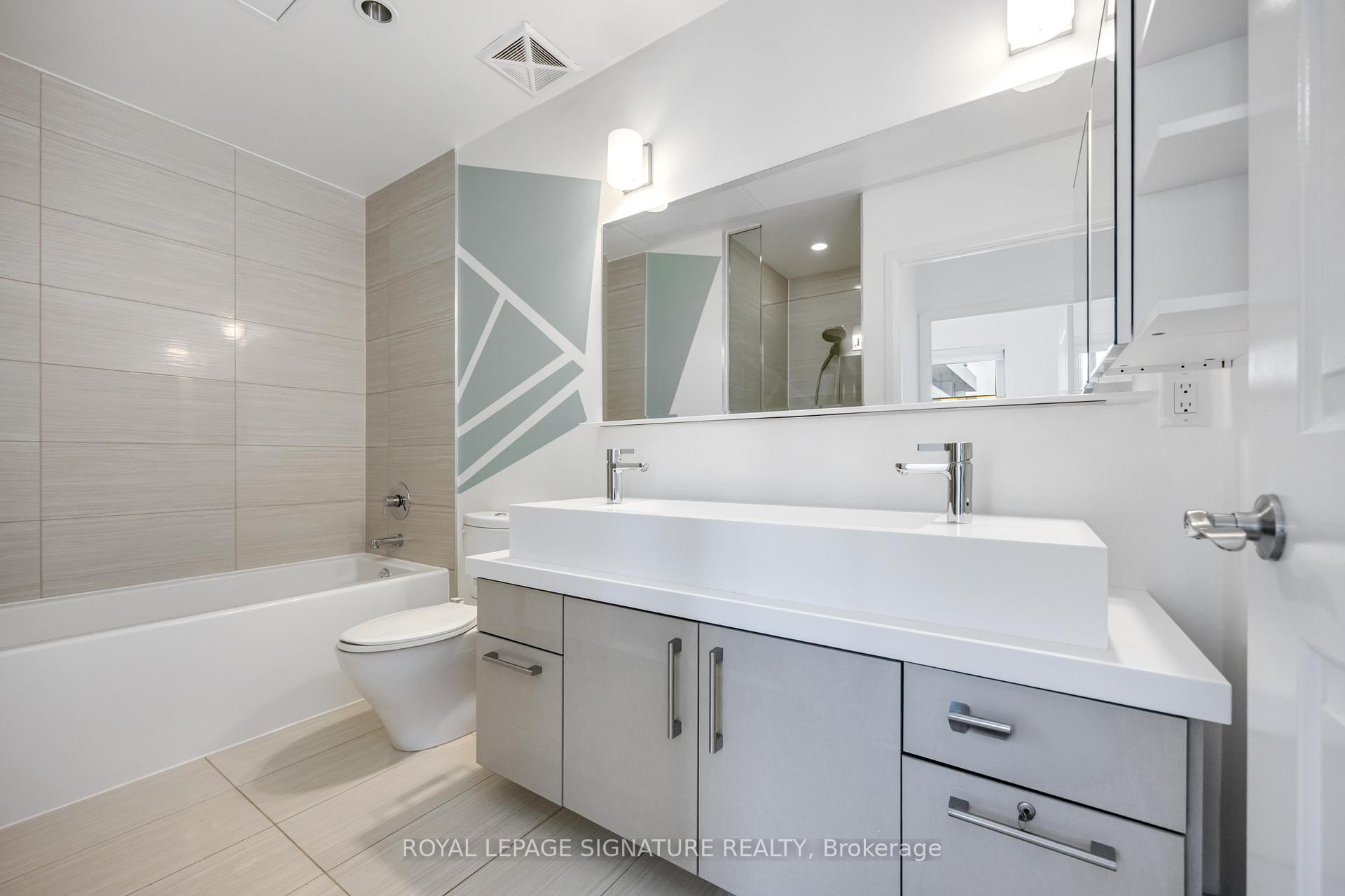 Photo 19 of Unit 4309, 65 St Mary Street, Toronto, Bay Street Corridor — HOMEH