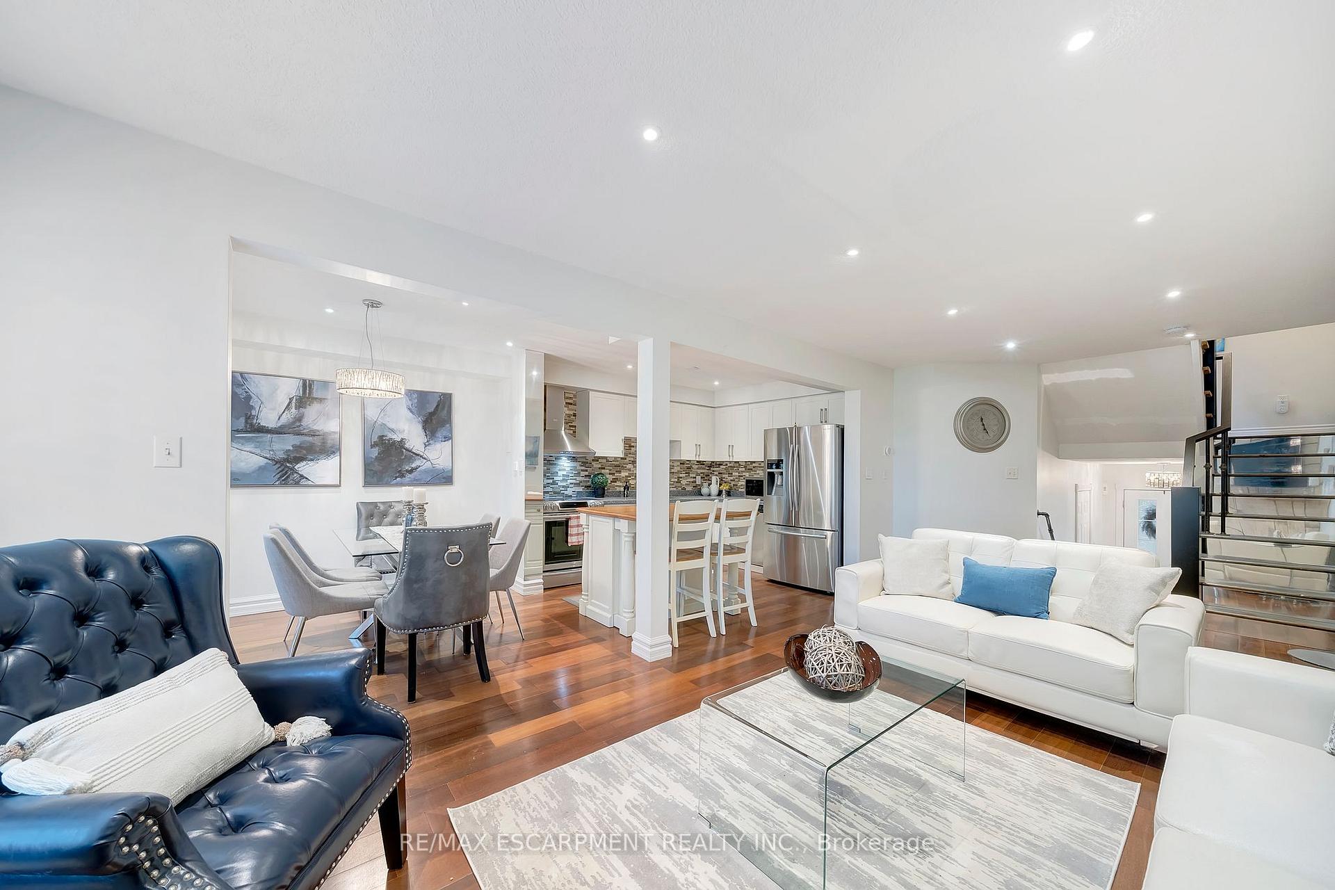 Photo 6 of Unit 28, 800 Paramount Drive, Hamilton, Stoney Creek Mountain — HOMEH