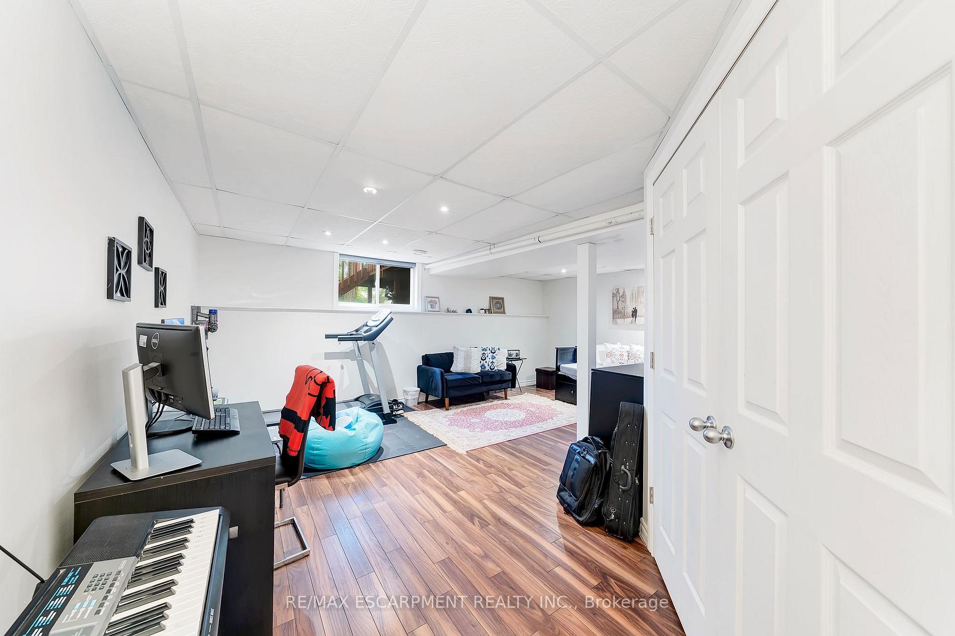 Photo 26 of Unit 28, 800 Paramount Drive, Hamilton, Stoney Creek Mountain — HOMEH