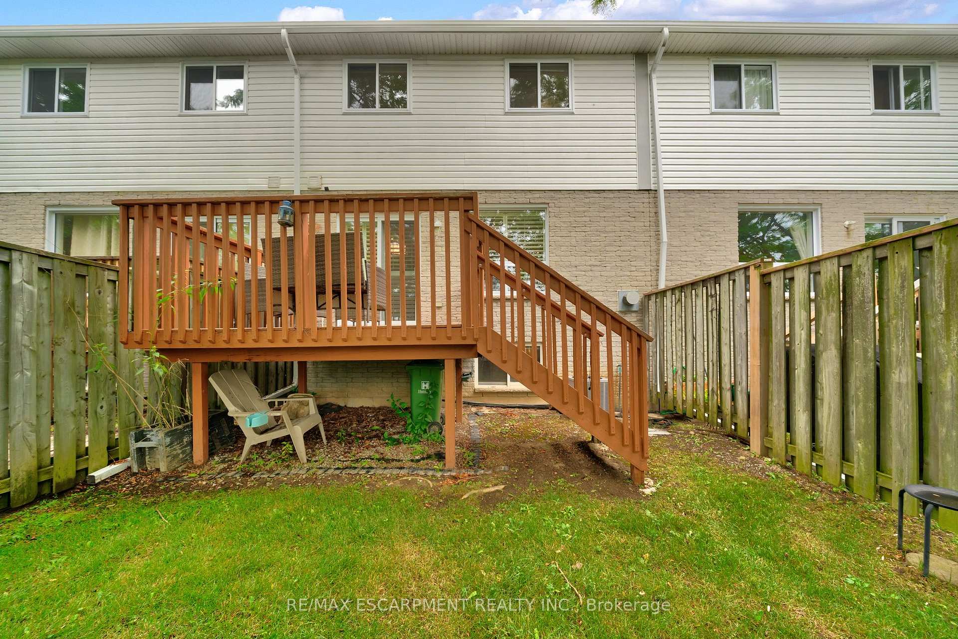 Photo 17 of Unit 28, 800 Paramount Drive, Hamilton, Stoney Creek Mountain — HOMEH