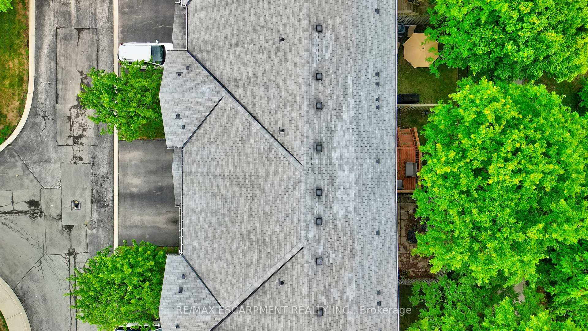 Photo 34 of Unit 28, 800 Paramount Drive, Hamilton, Stoney Creek Mountain — HOMEH
