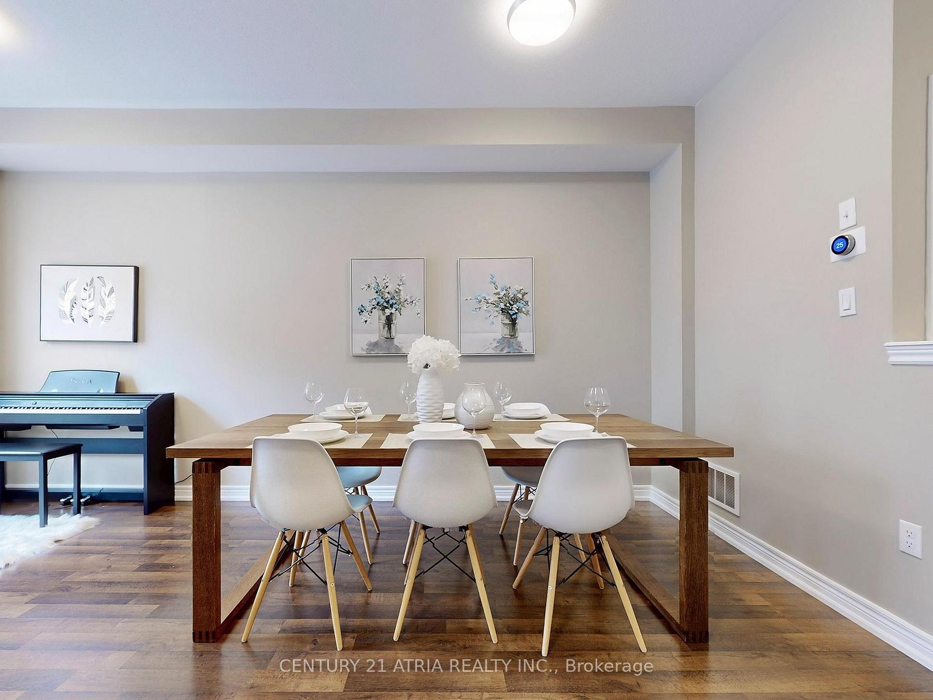 Photo 31 of 12 Roy Grove Way, Markham, Greensborough — HOMEH