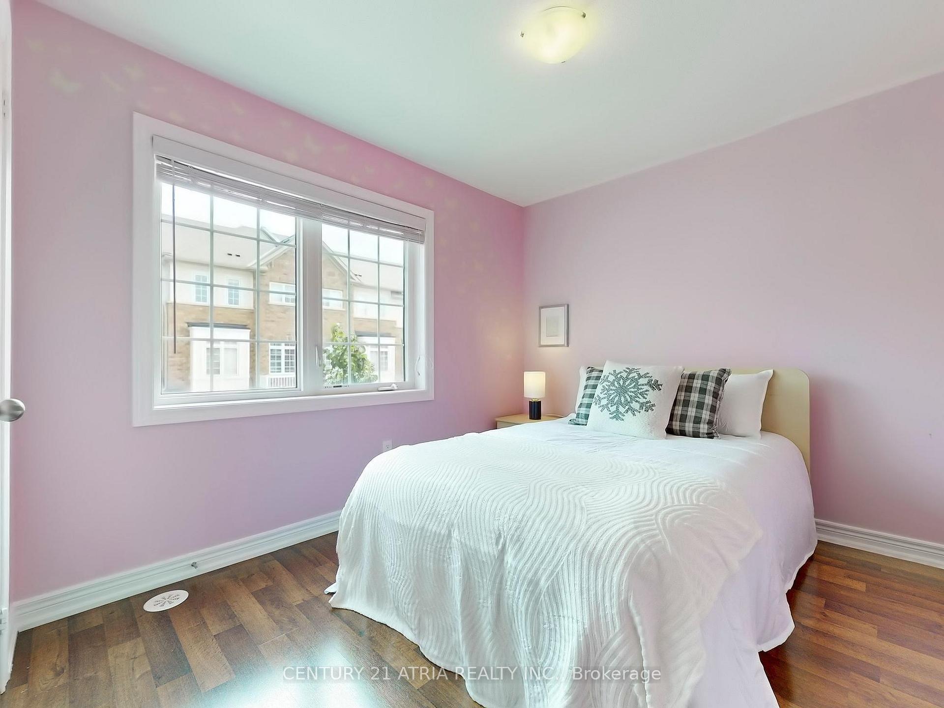 Photo 14 of 12 Roy Grove Way, Markham, Greensborough — HOMEH