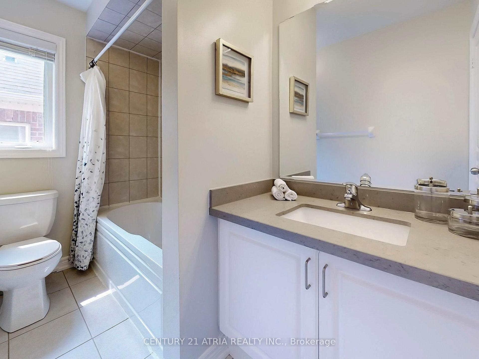Photo 25 of 12 Roy Grove Way, Markham, Greensborough — HOMEH