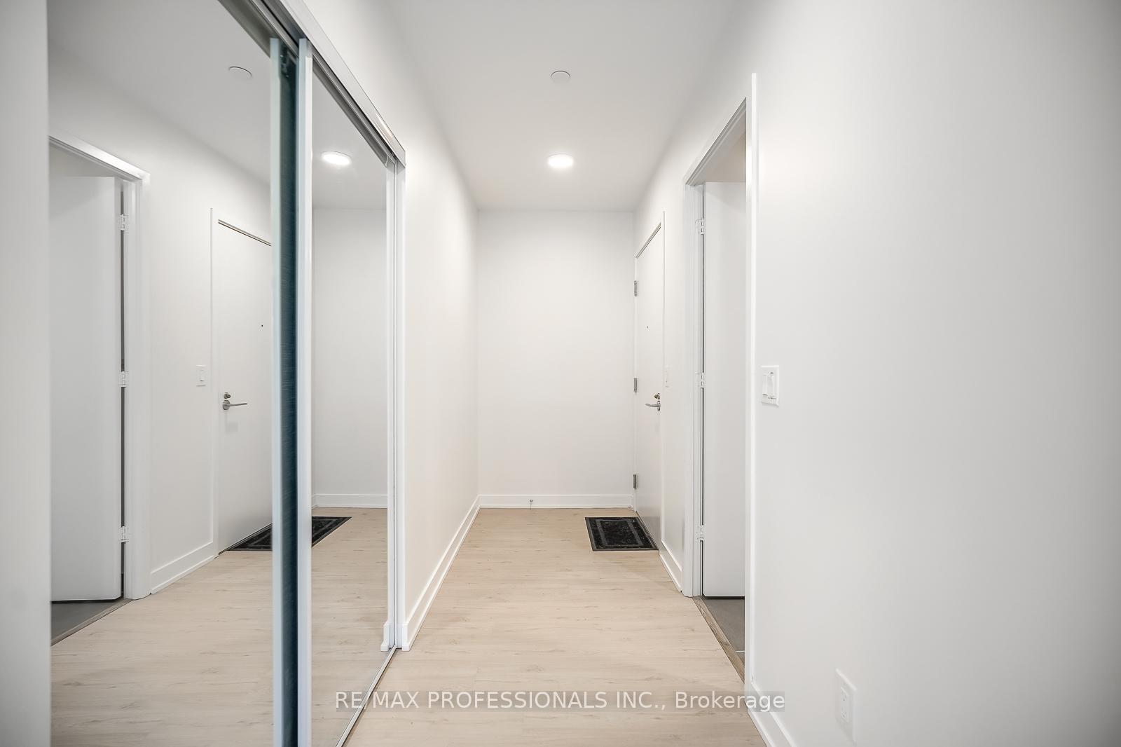 Photo 8 of Unit 1506, 65 Mutual Street, Toronto, Church-Yonge Corridor — HOMEH
