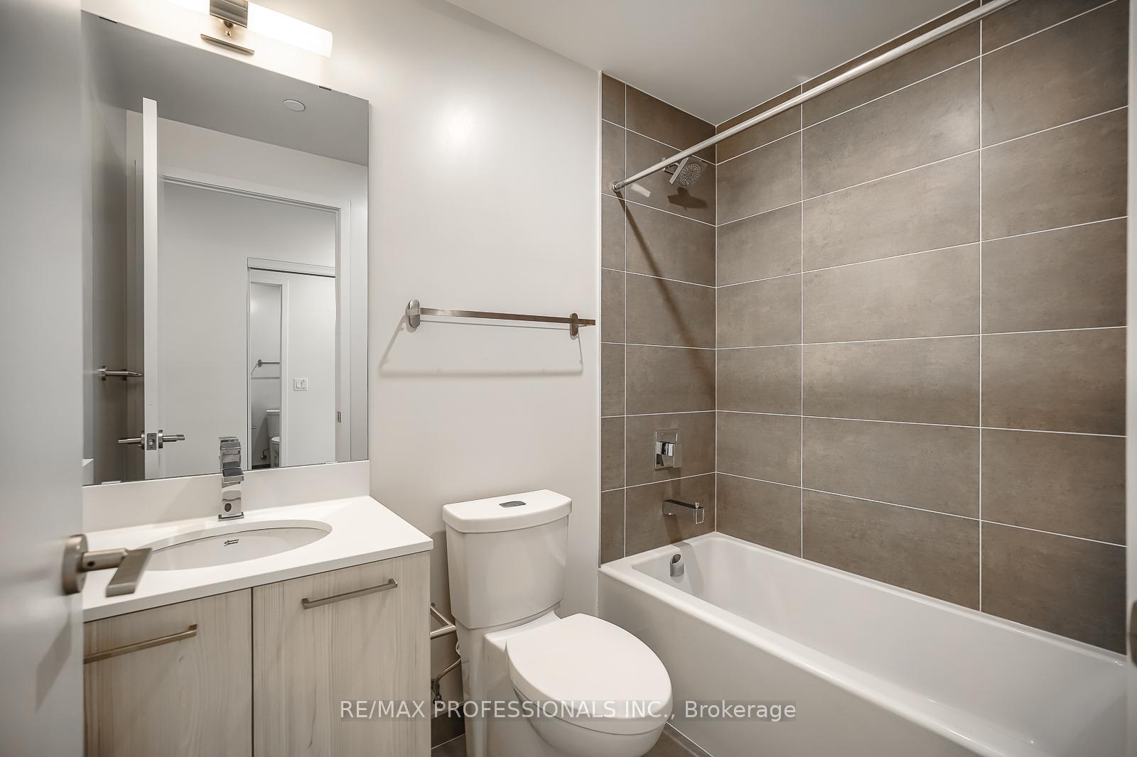 Photo 18 of Unit 1506, 65 Mutual Street, Toronto, Church-Yonge Corridor — HOMEH