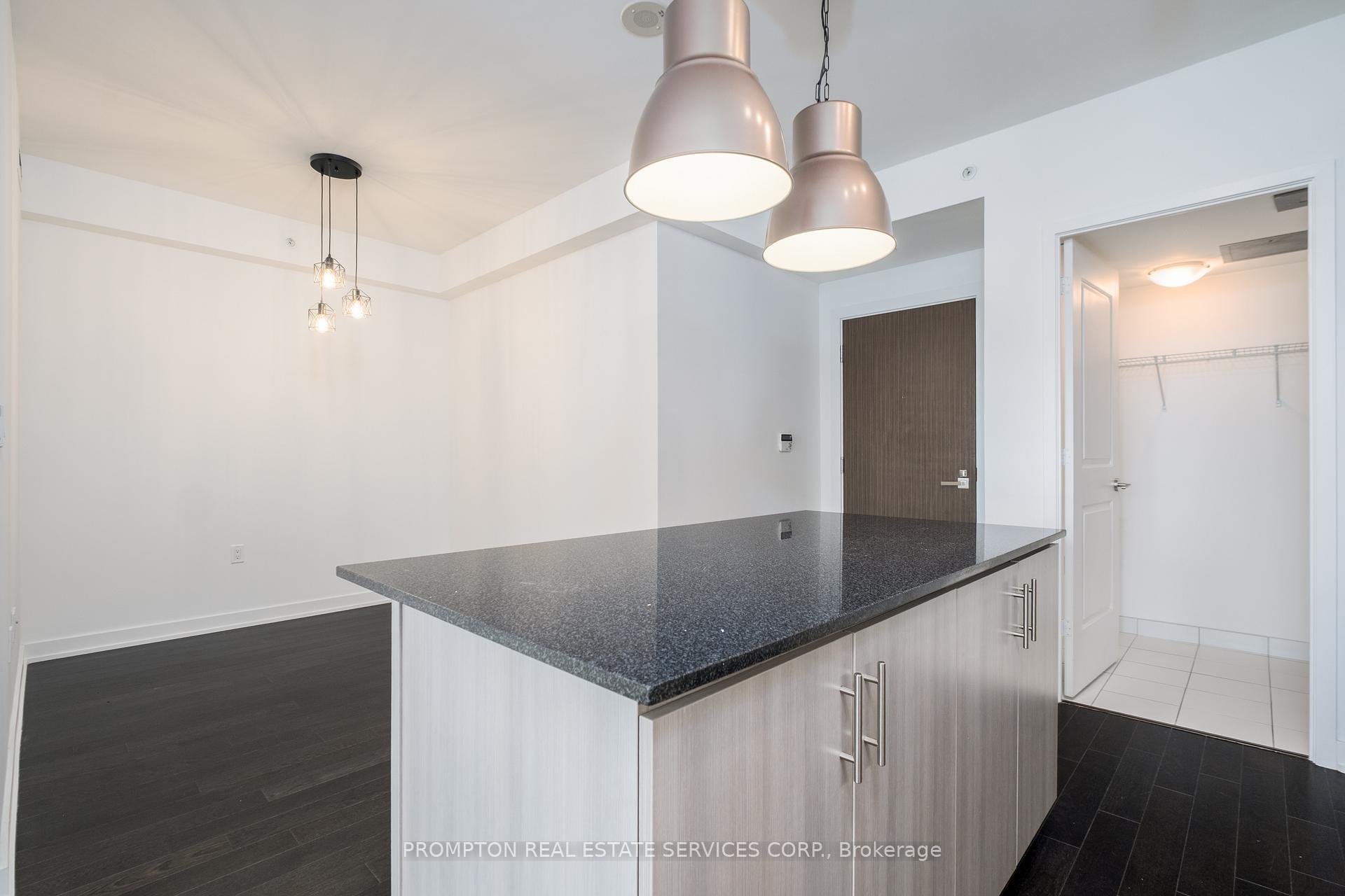 Photo 5 of Unit 807, 1 The Esplanade, Toronto, Waterfront Communities — HOMEH