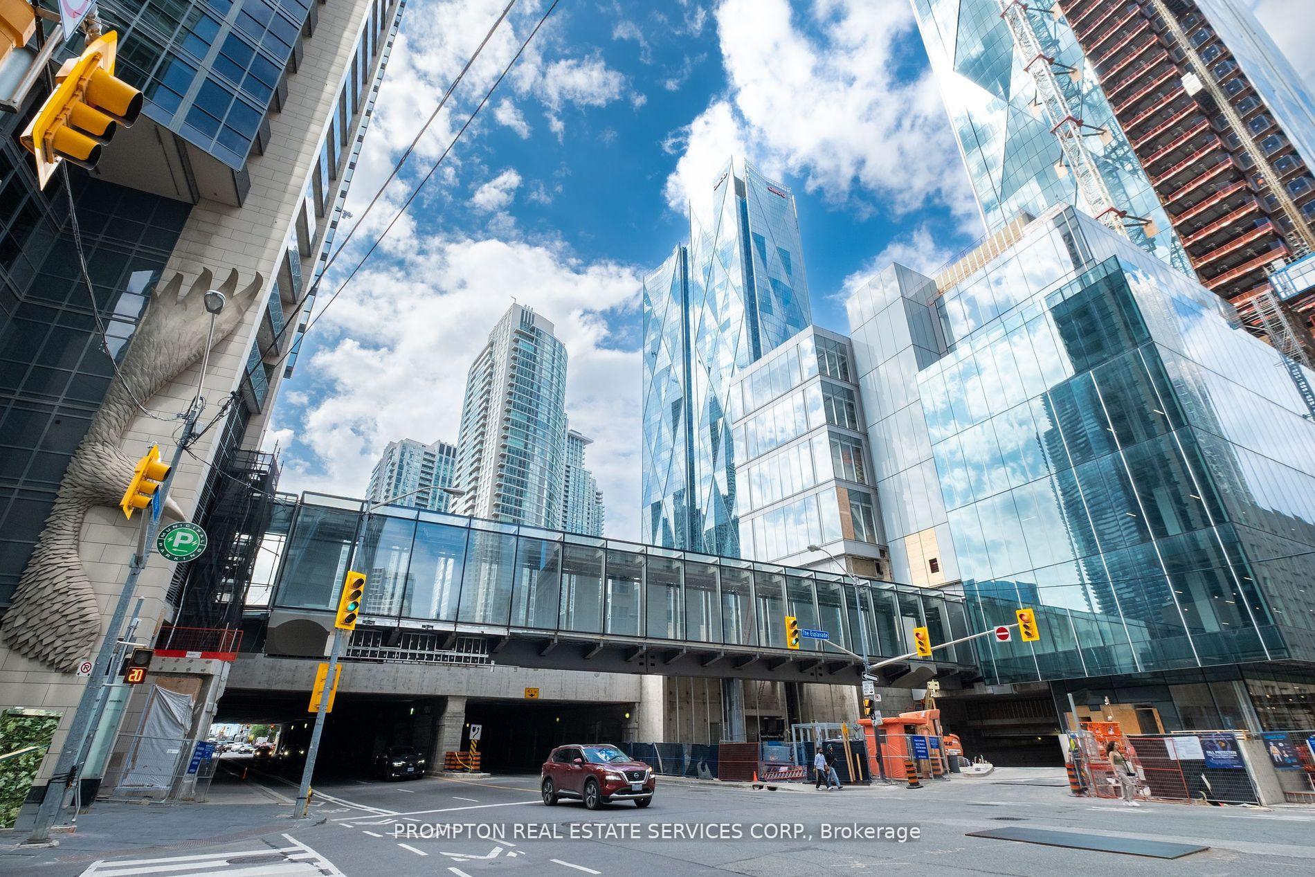 Photo 23 of Unit 807, 1 The Esplanade, Toronto, Waterfront Communities — HOMEH